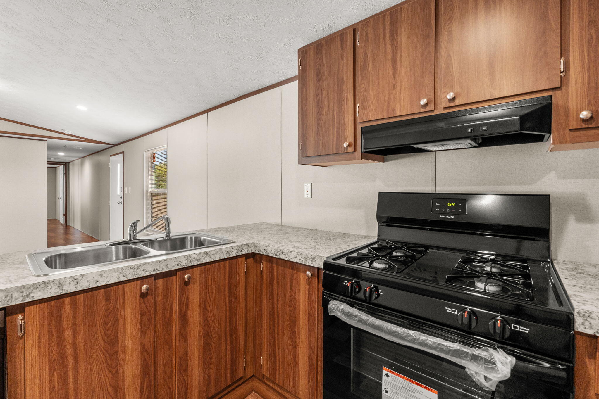 5227 Cerritos Avenue