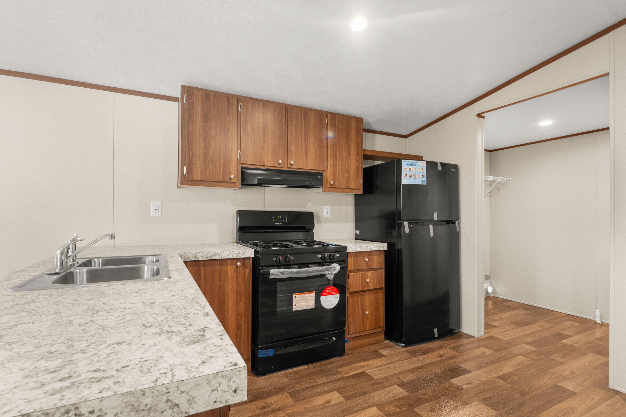 5227 Cerritos Avenue