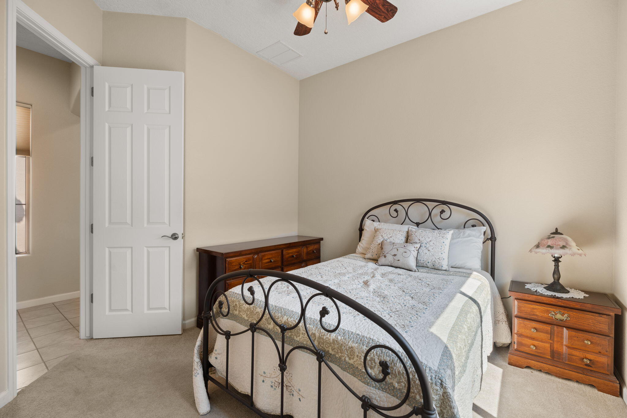 9113 Vista Bosquejo Road NW