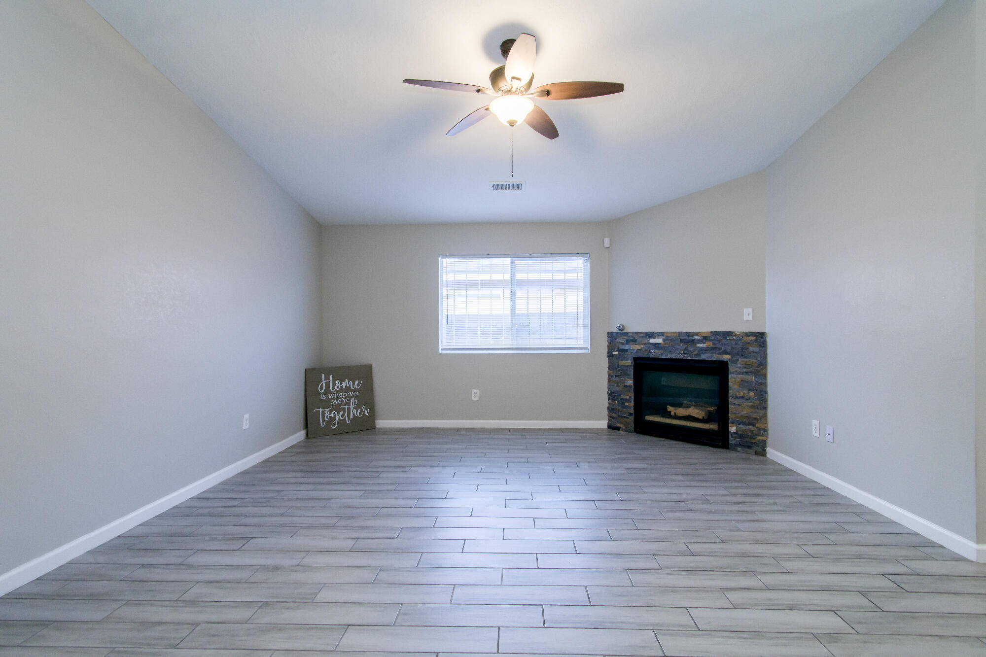 11605 SINGING ARROW Avenue SE