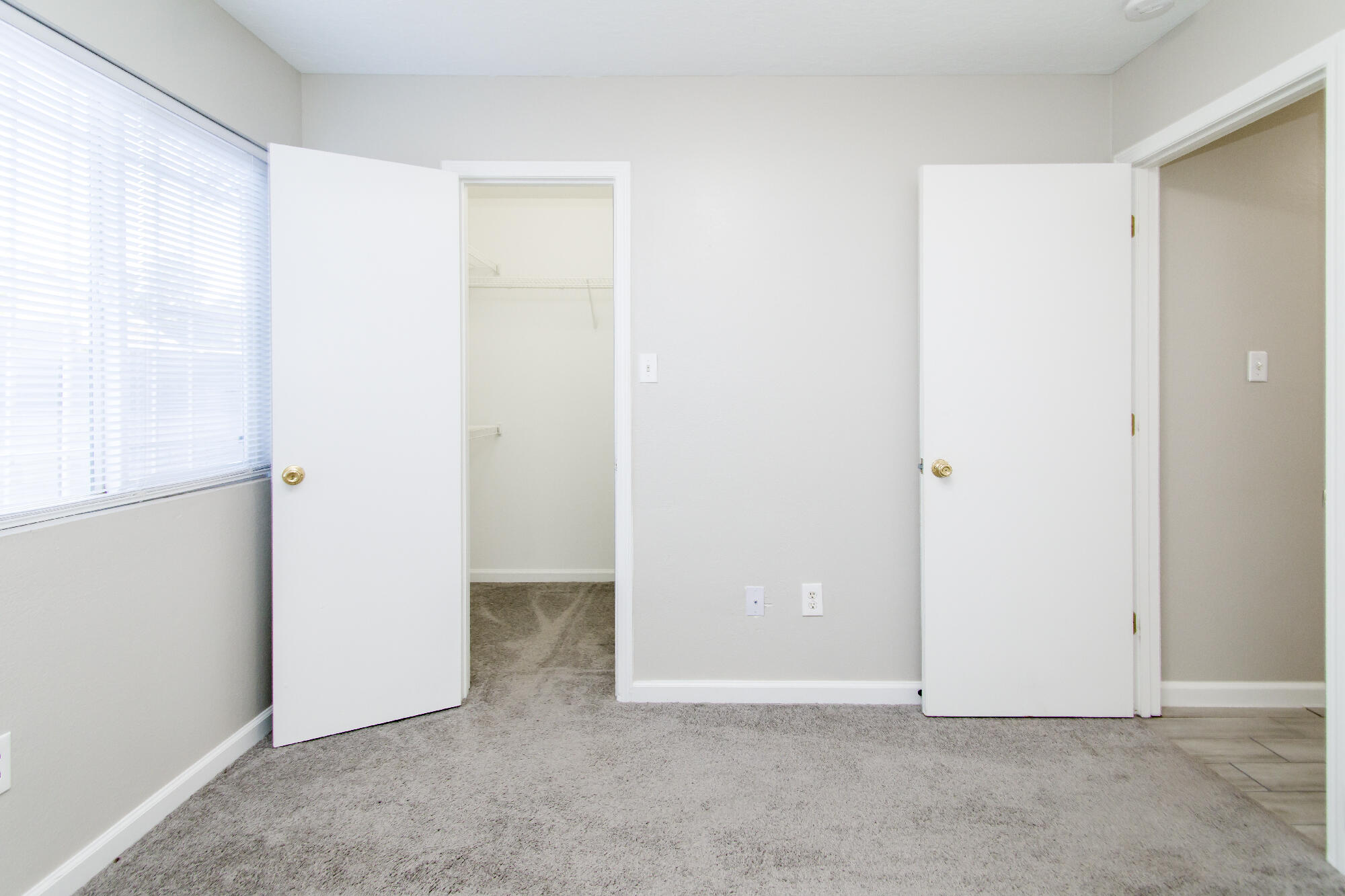 11605 SINGING ARROW Avenue SE