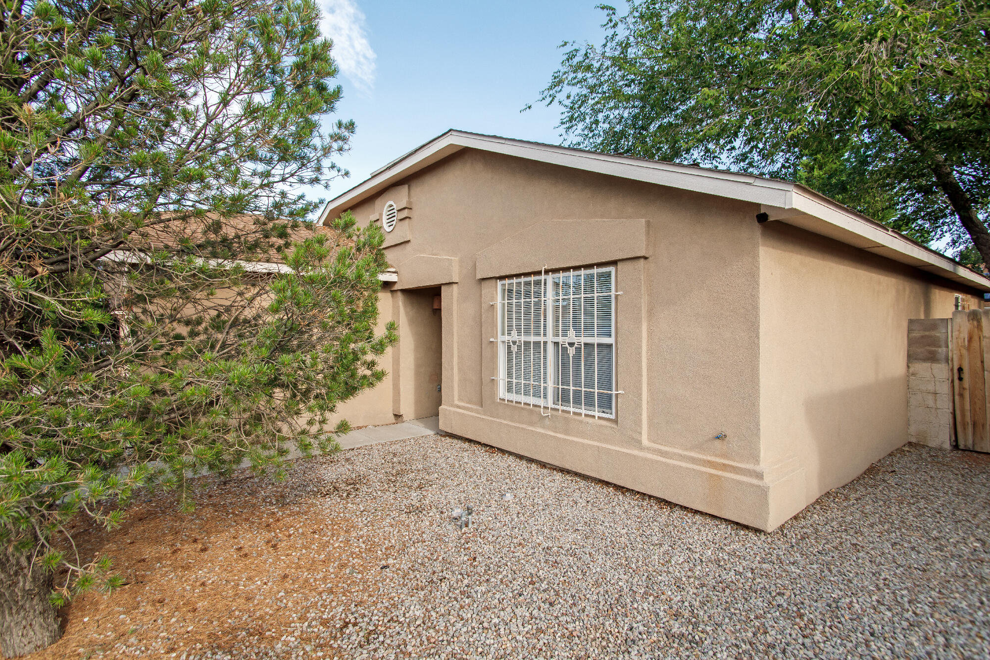 11605 SINGING ARROW Avenue SE