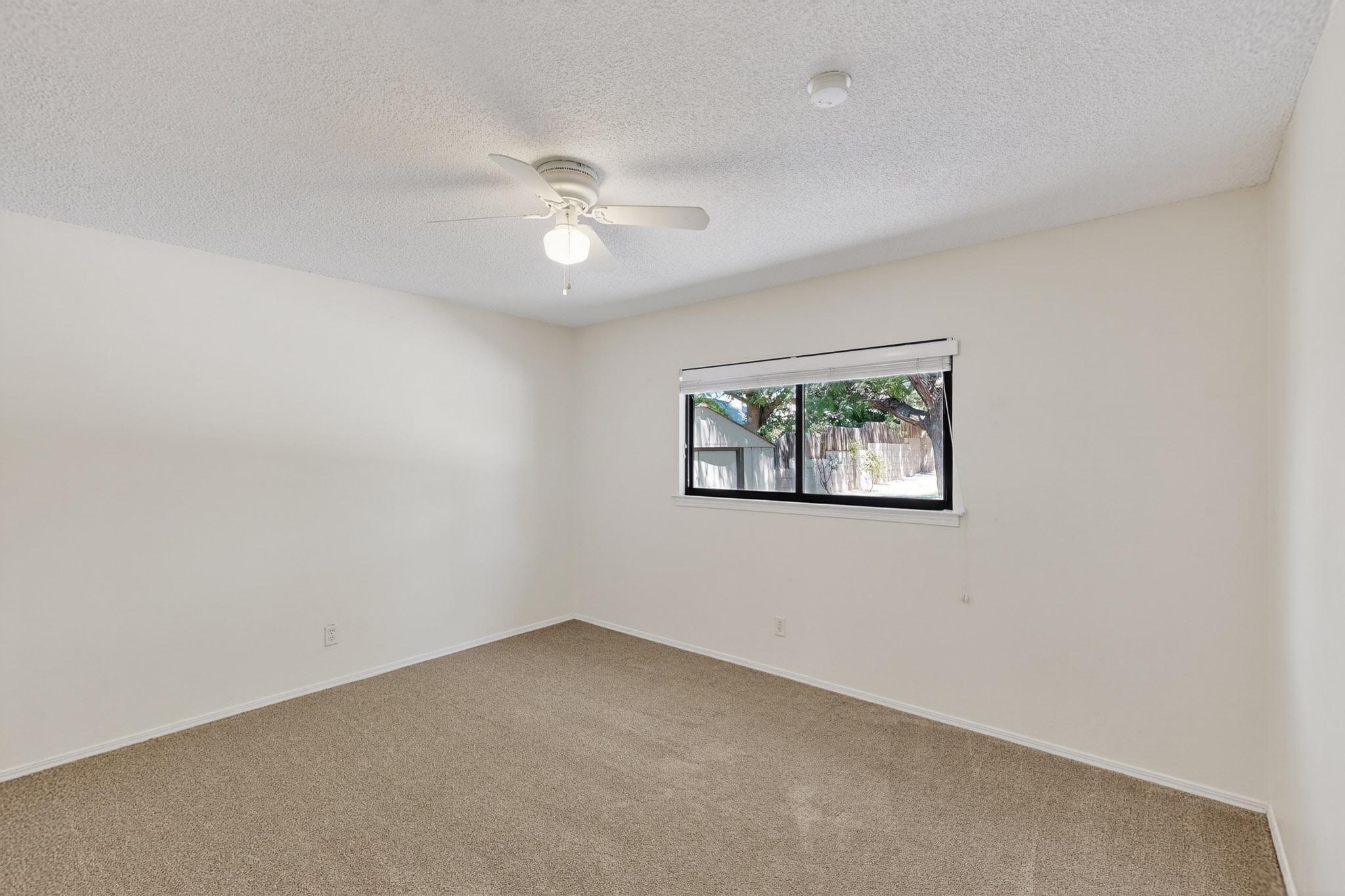 11527 NASSAU Drive NE