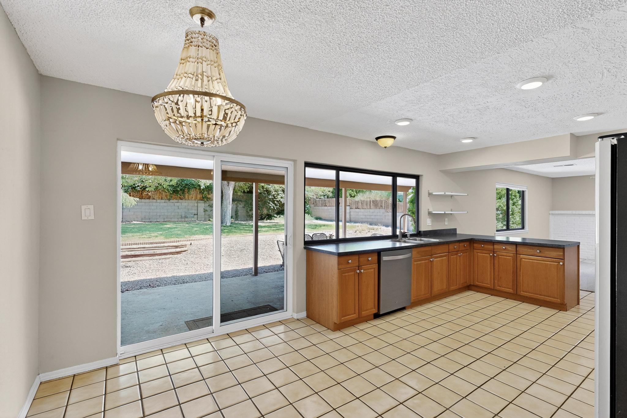 11527 NASSAU Drive NE