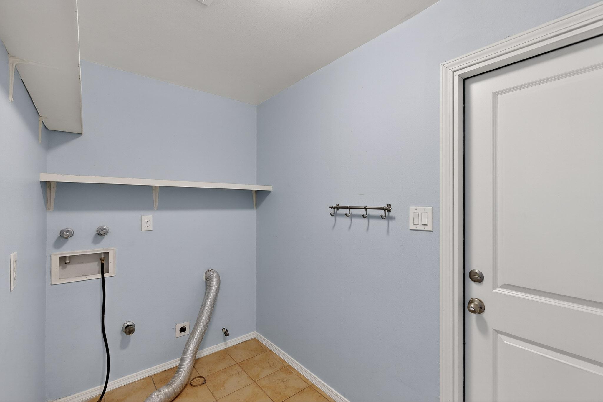 11527 NASSAU Drive NE