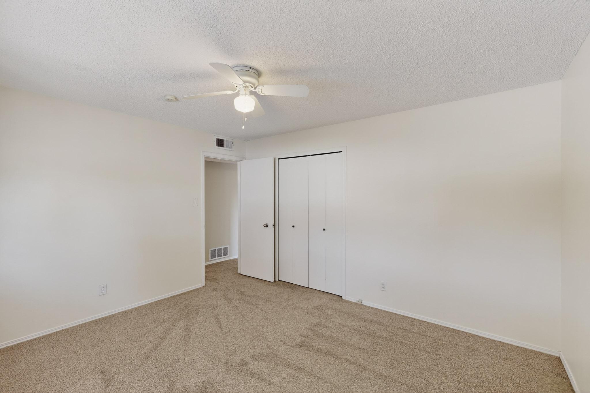 11527 NASSAU Drive NE