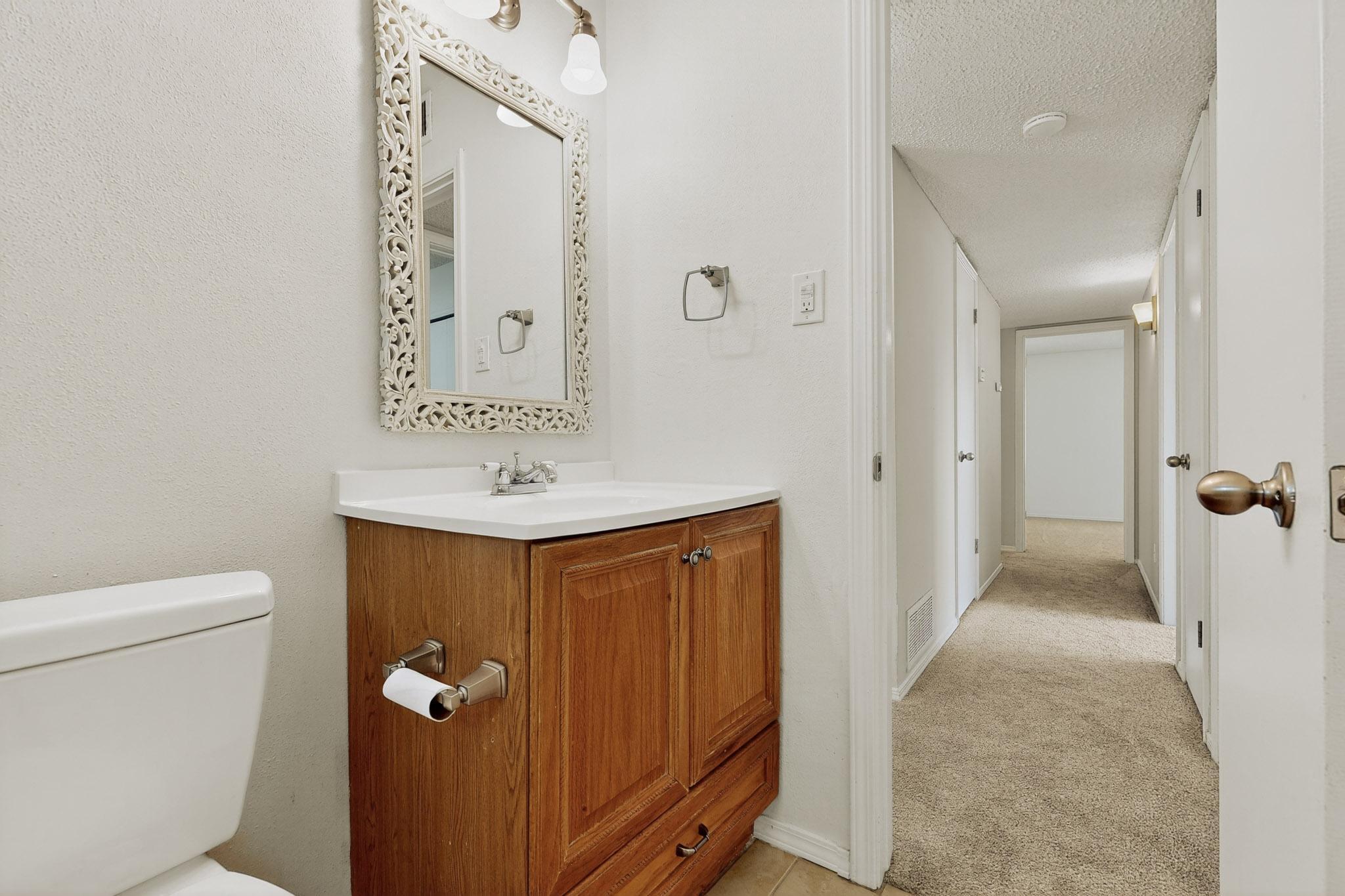 11527 NASSAU Drive NE