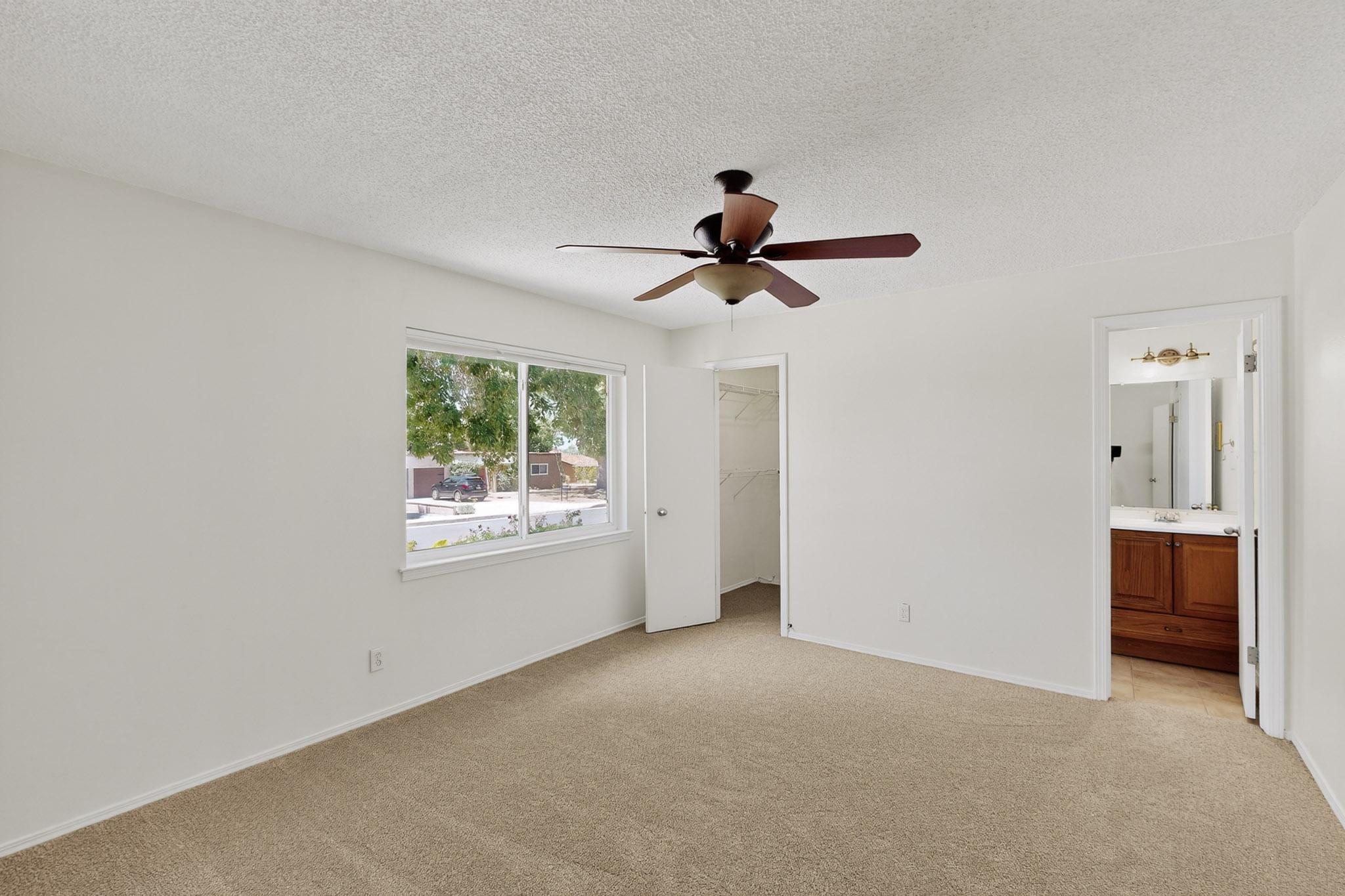 11527 NASSAU Drive NE