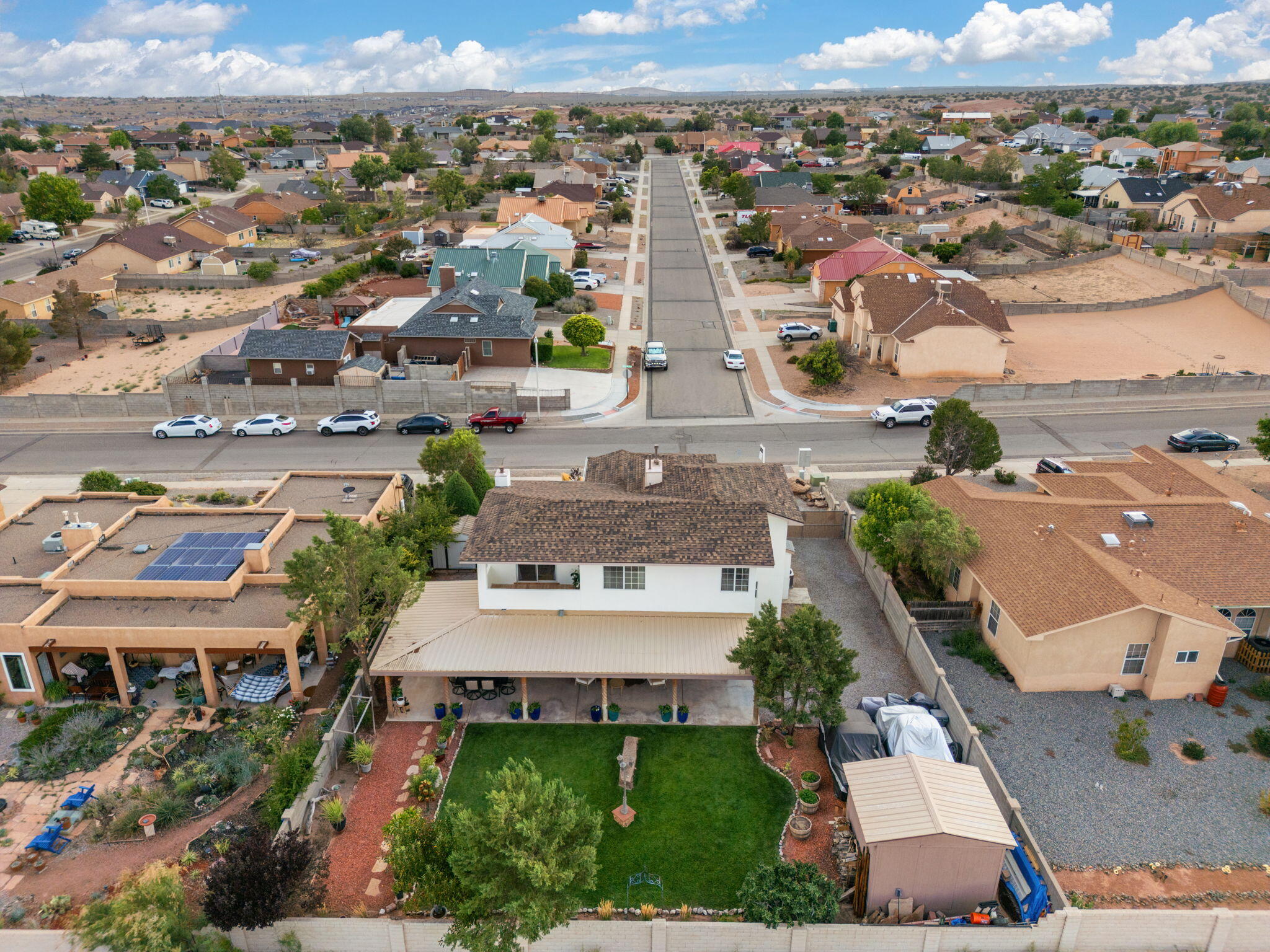 7037 ALBANY HILLS Drive NE