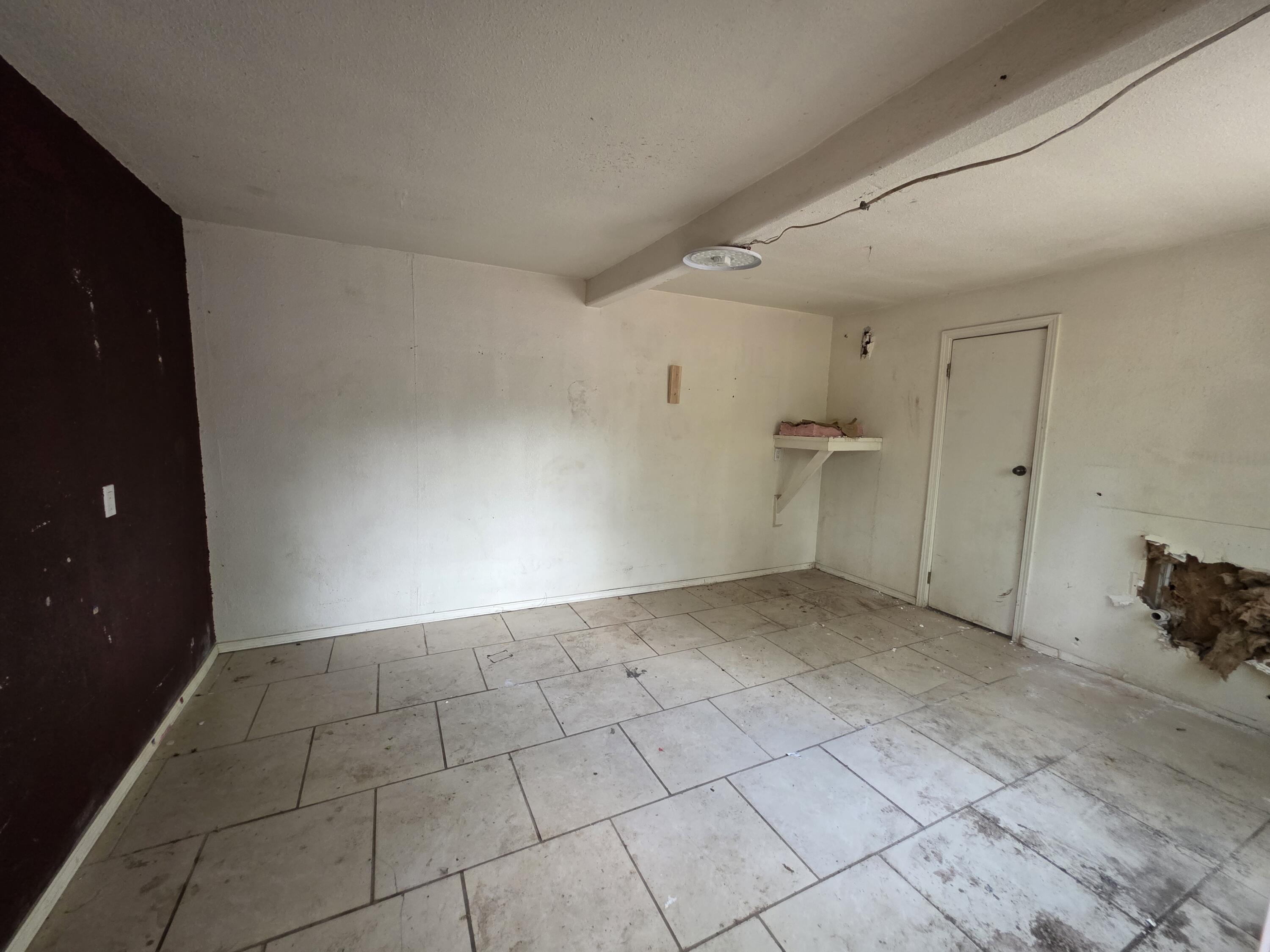 4718 GLENDALE Road NW