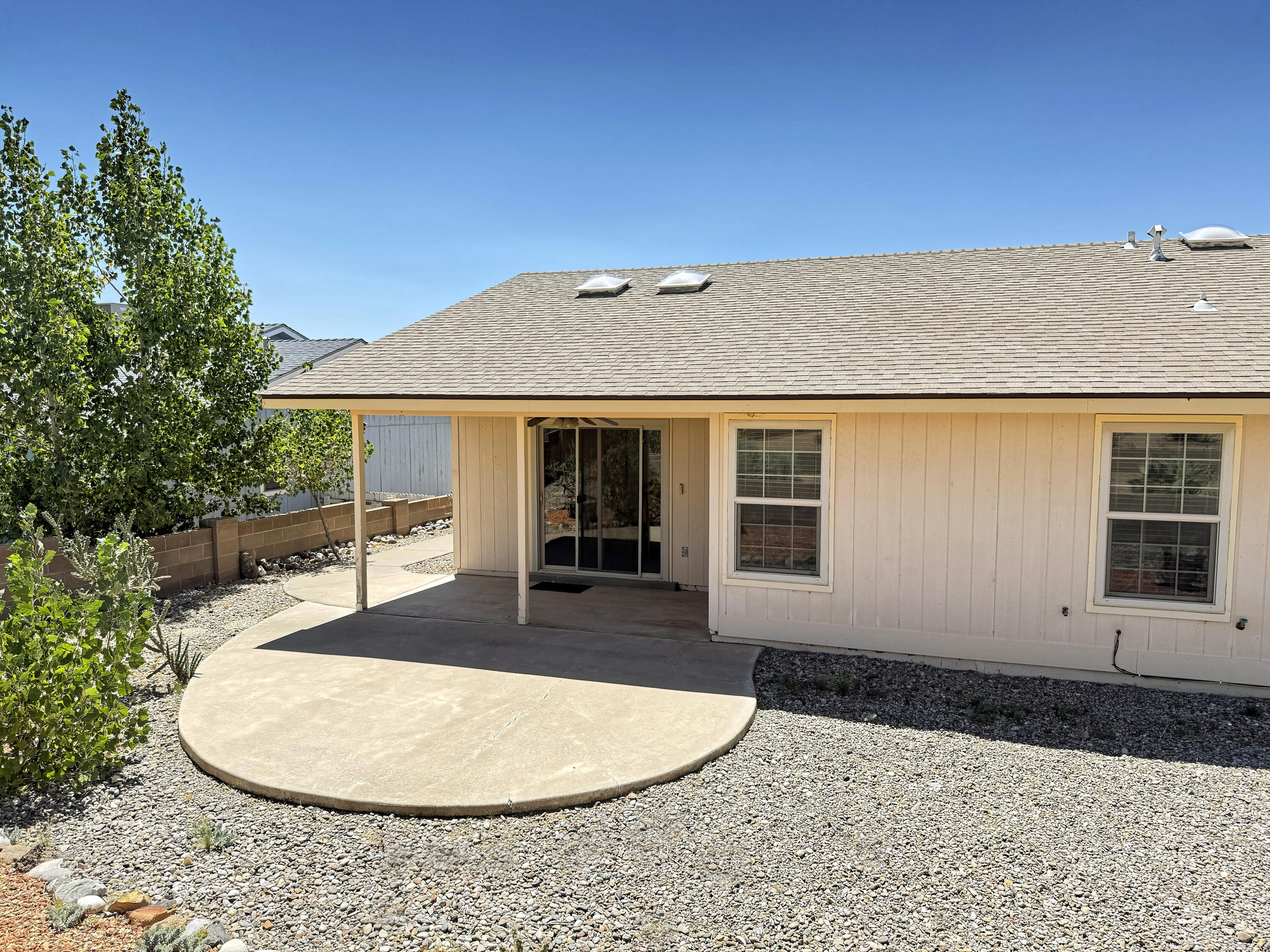 4661 QUARTZ Drive NE