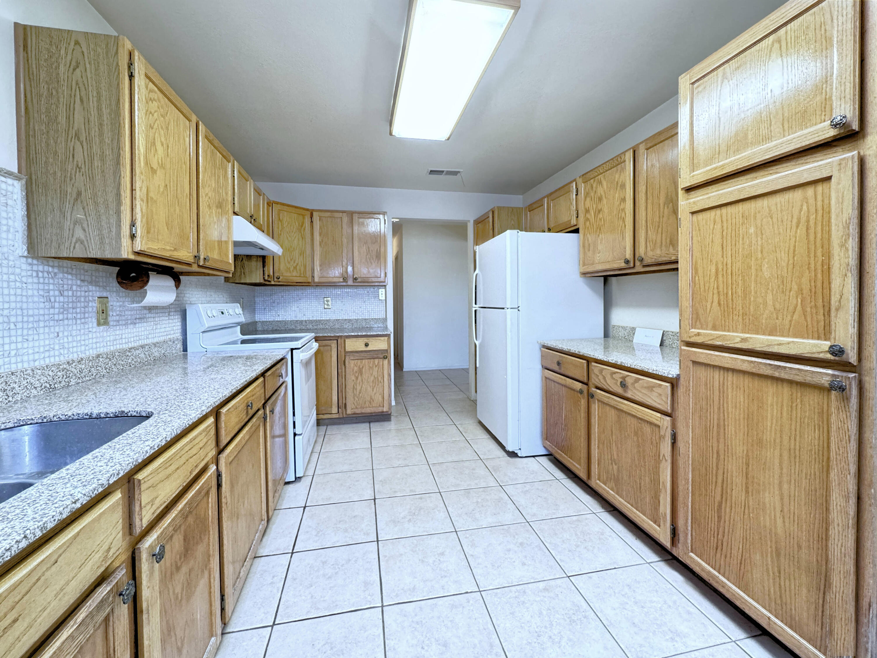 4661 QUARTZ Drive NE