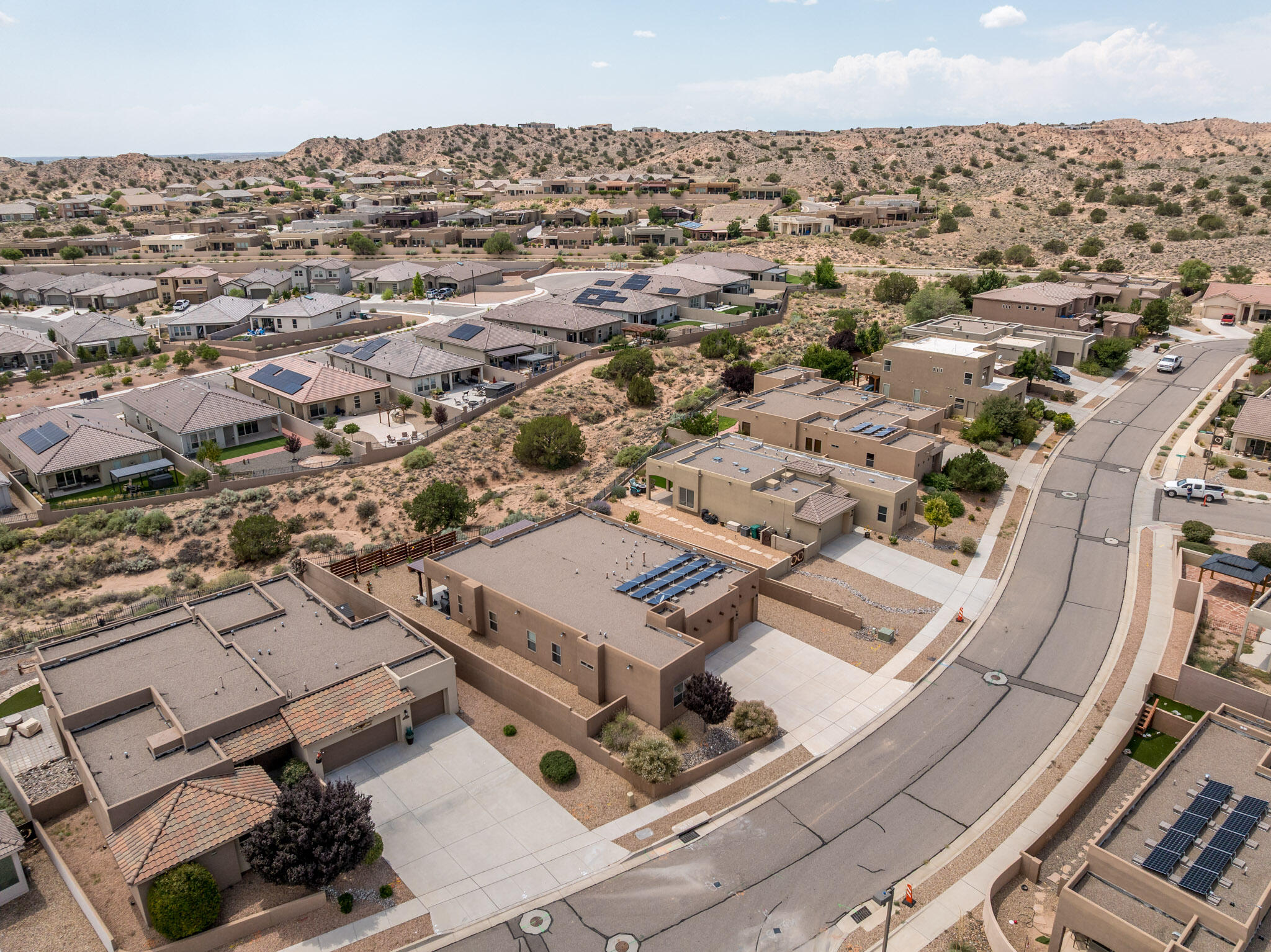 2909 REDONDO SANTA FE