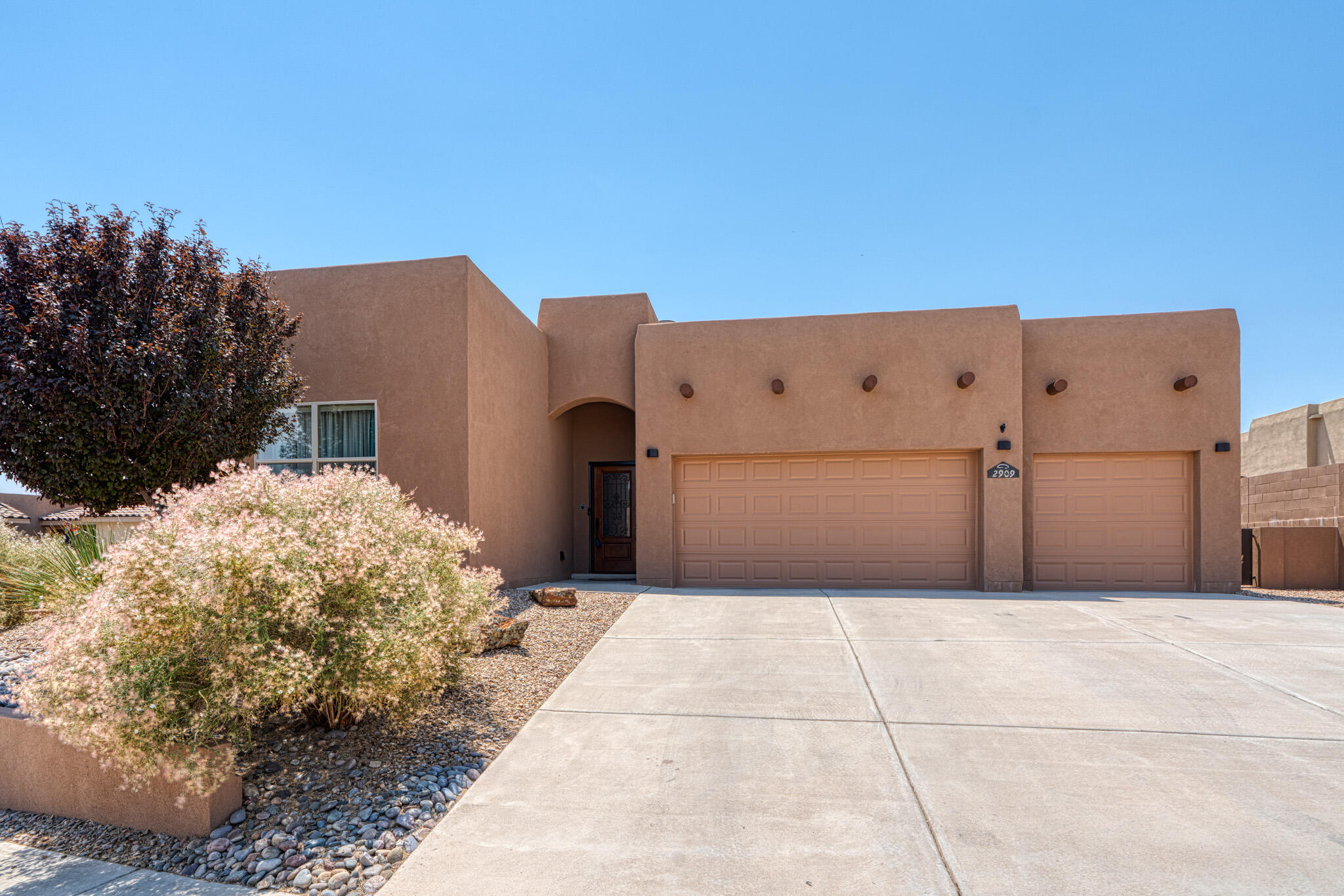 2909 REDONDO SANTA FE