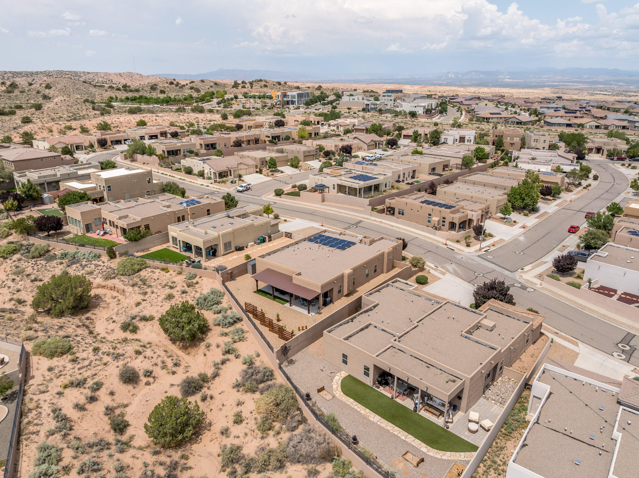 2909 REDONDO SANTA FE