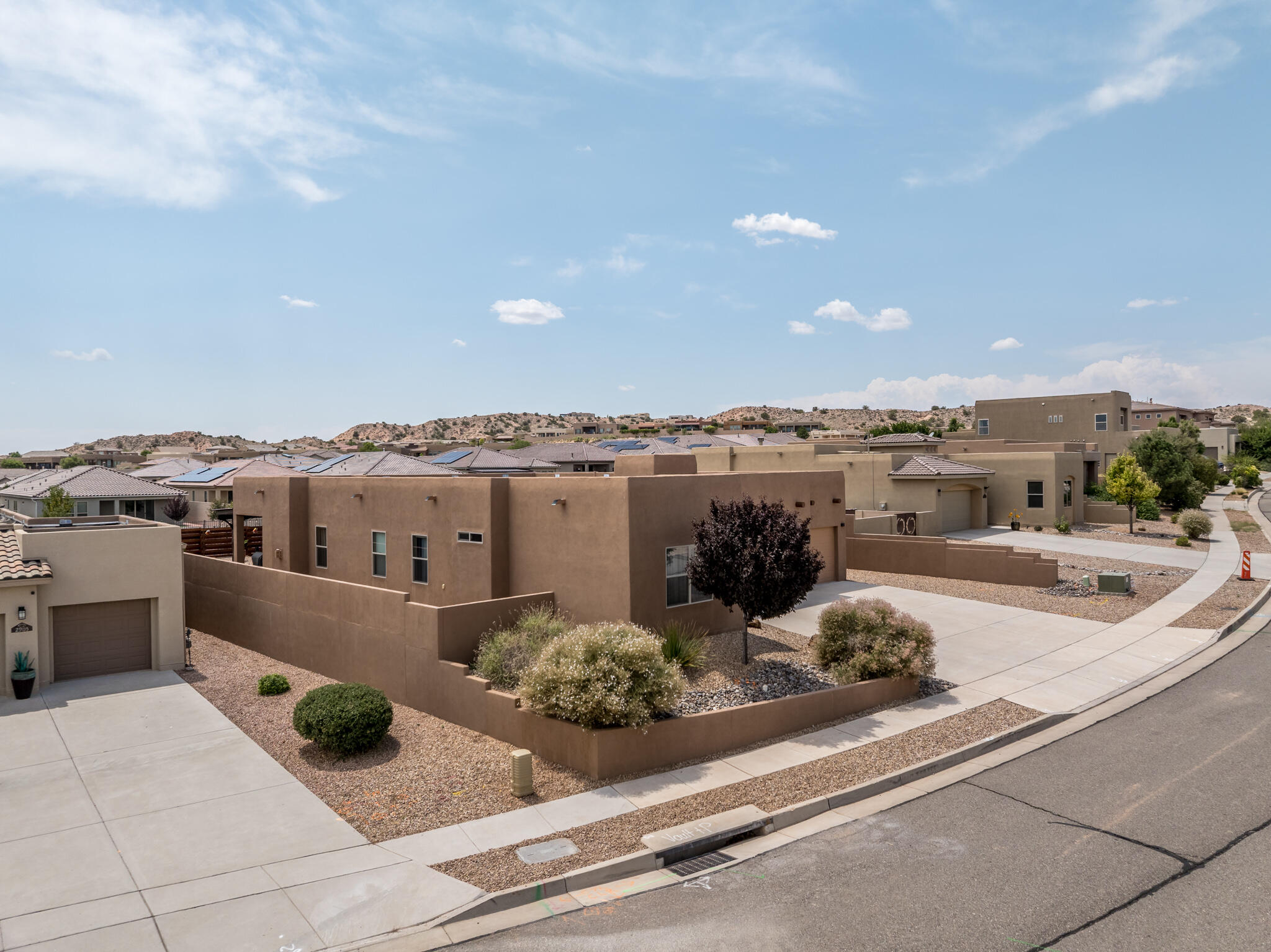 2909 REDONDO SANTA FE