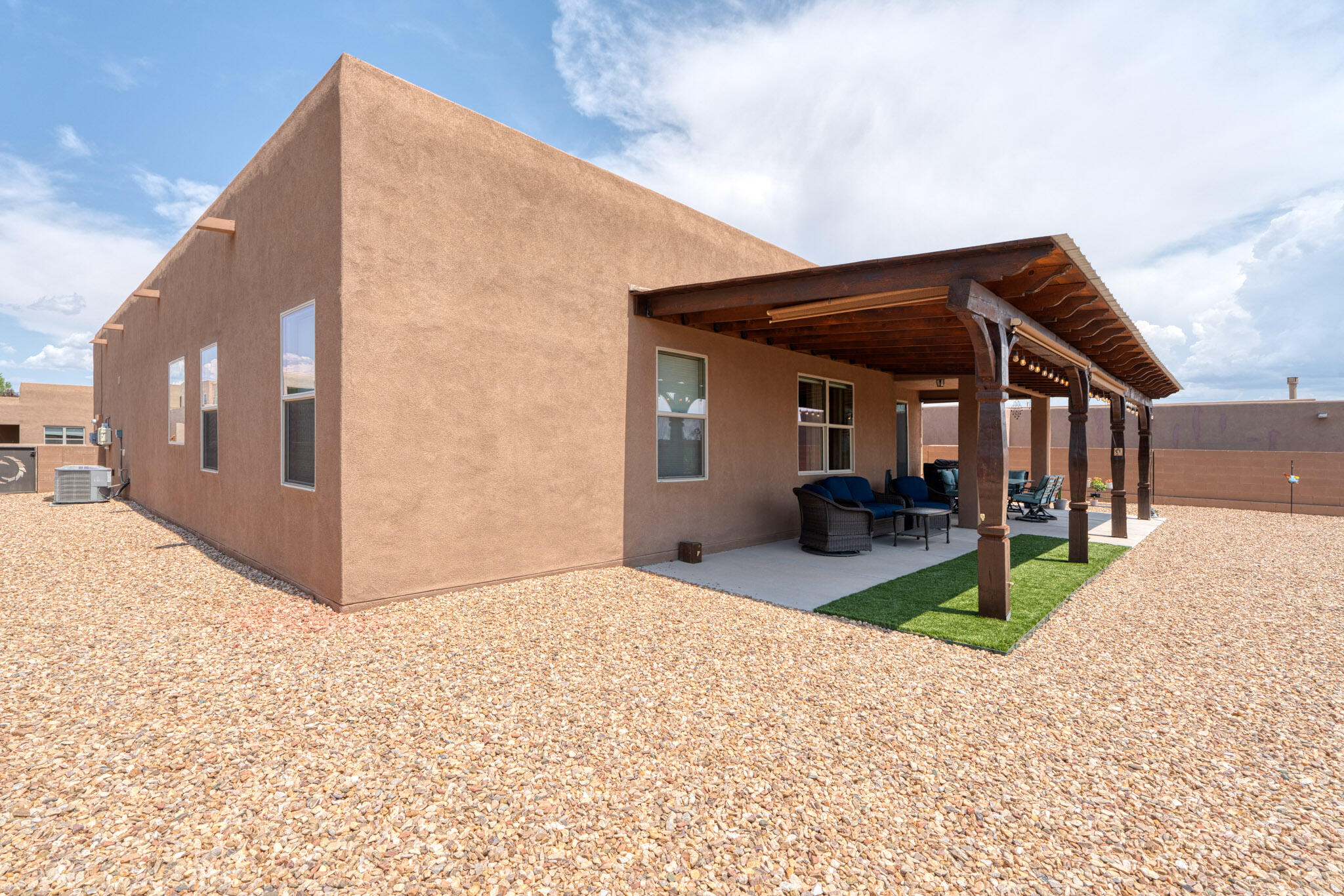 2909 REDONDO SANTA FE