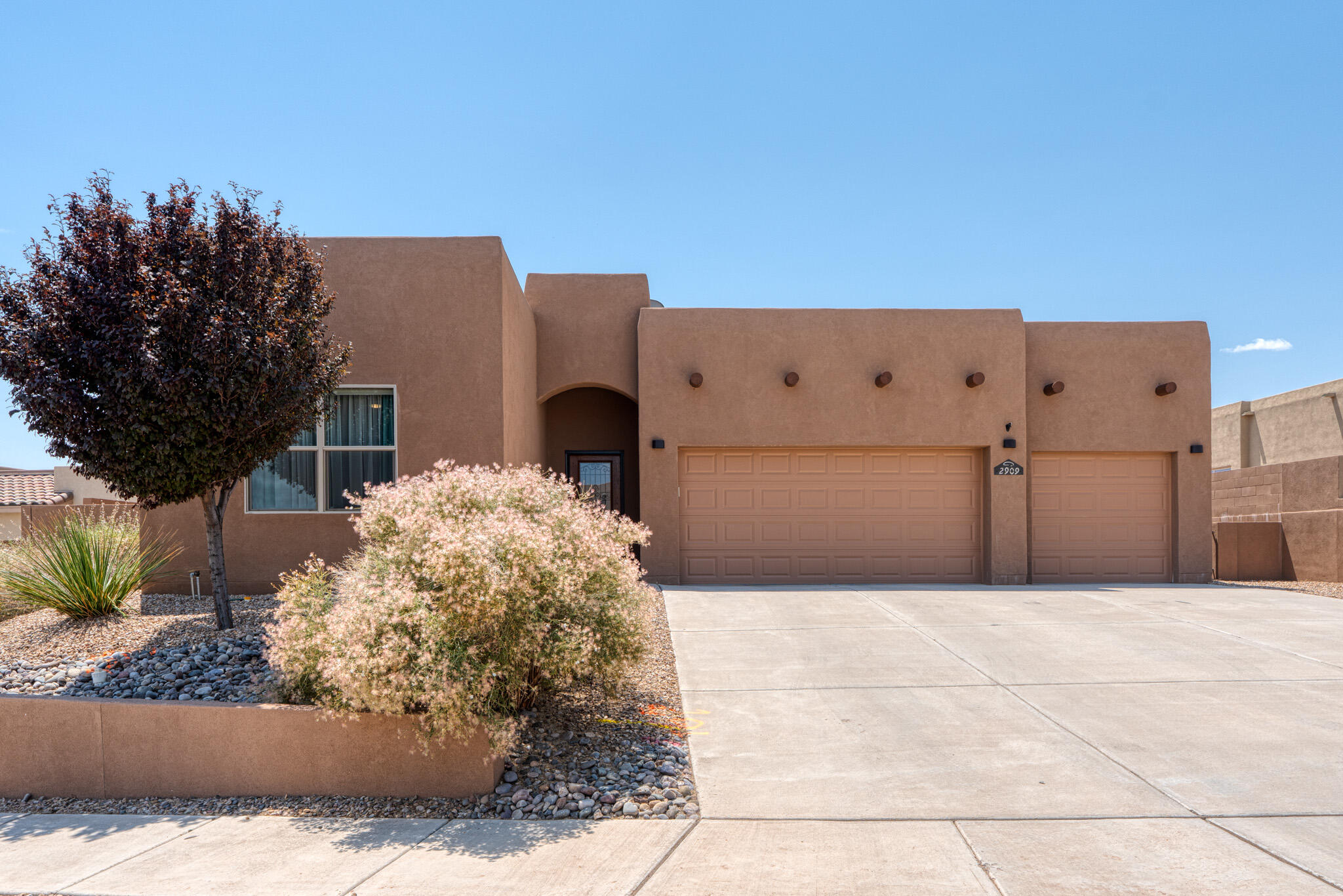 2909 REDONDO SANTA FE