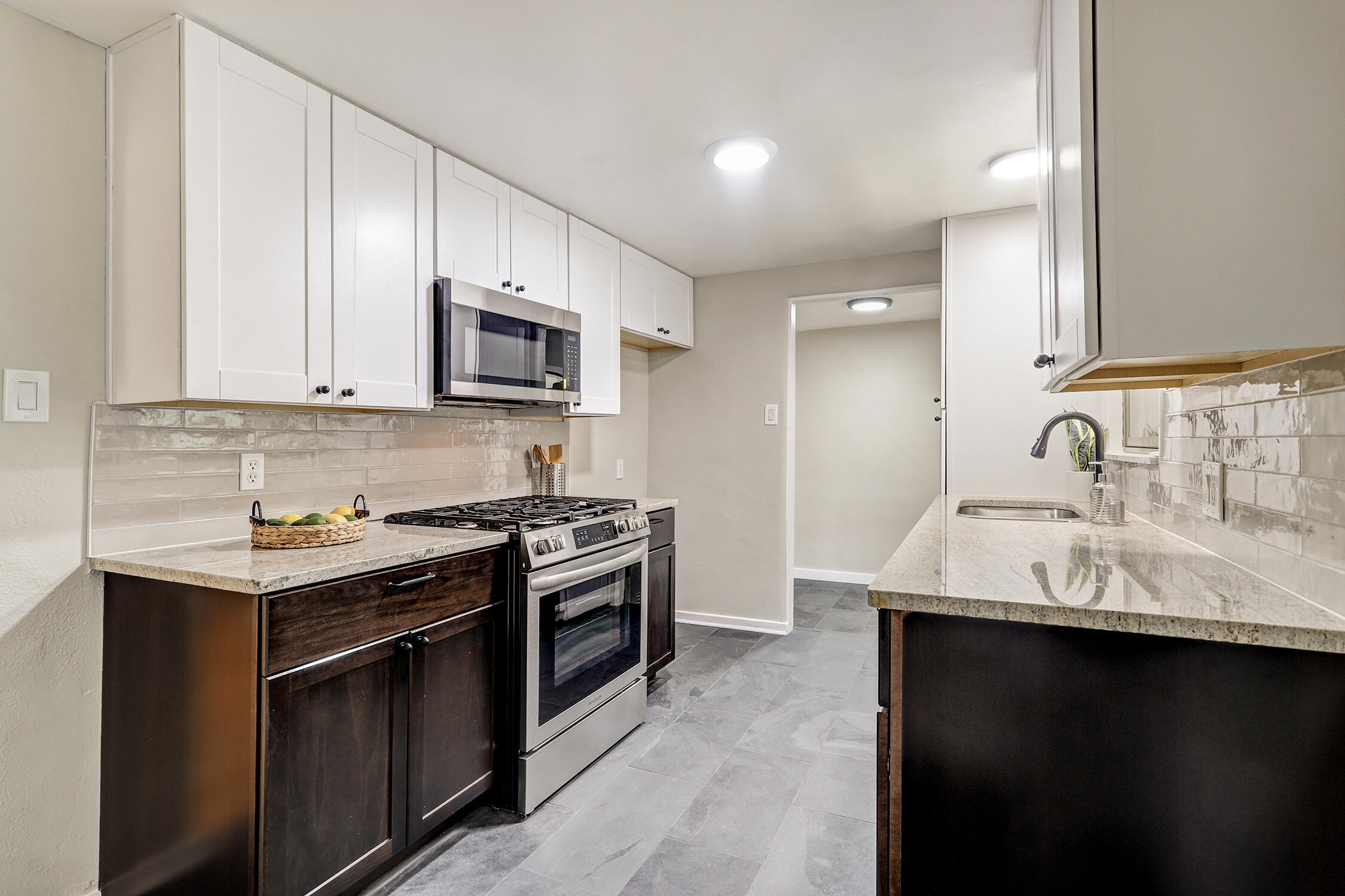 150 MESILLA Street NE