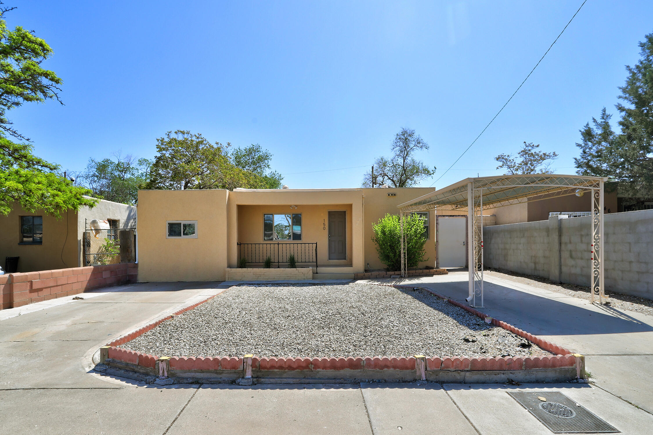 150 MESILLA Street NE