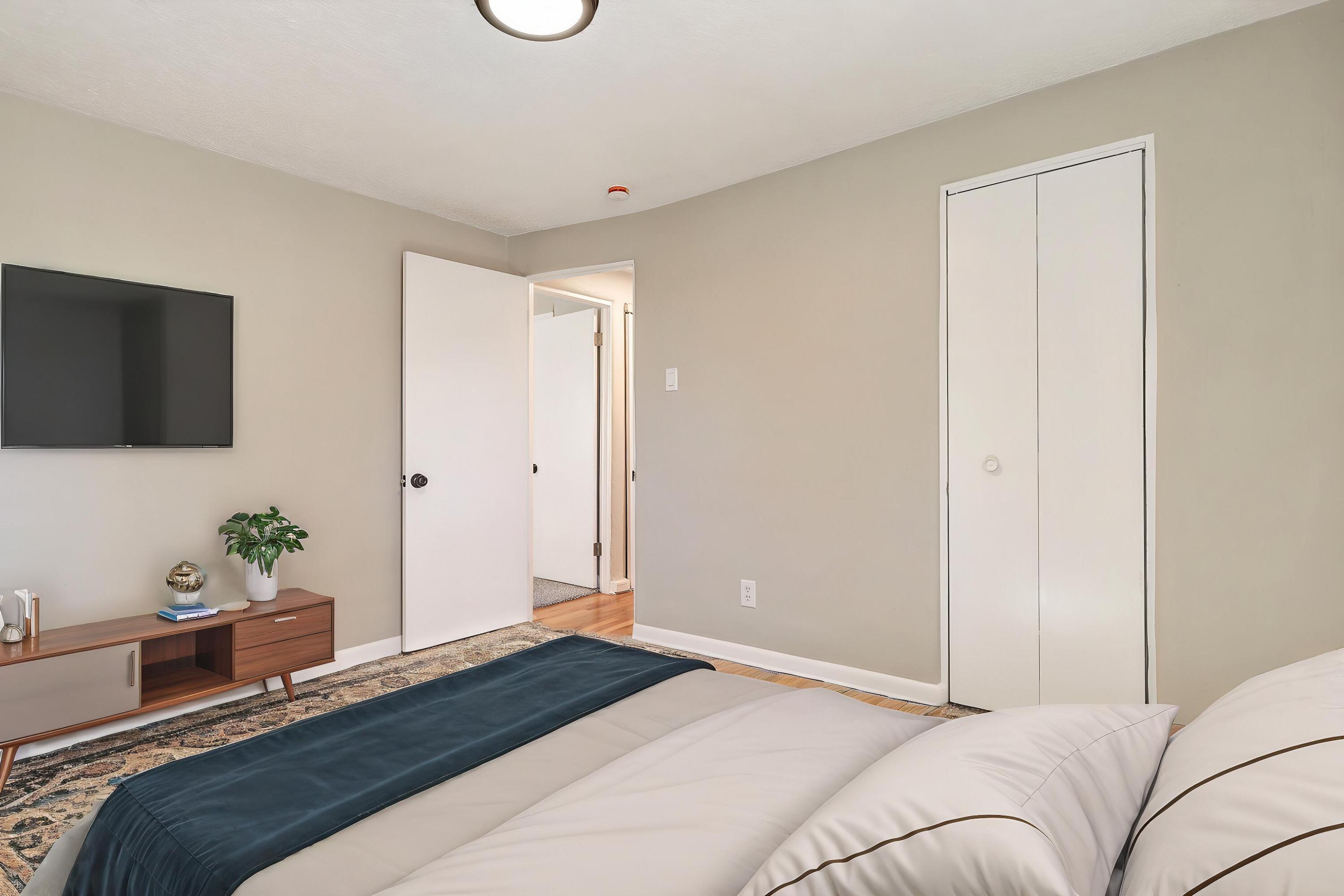 150 MESILLA Street NE