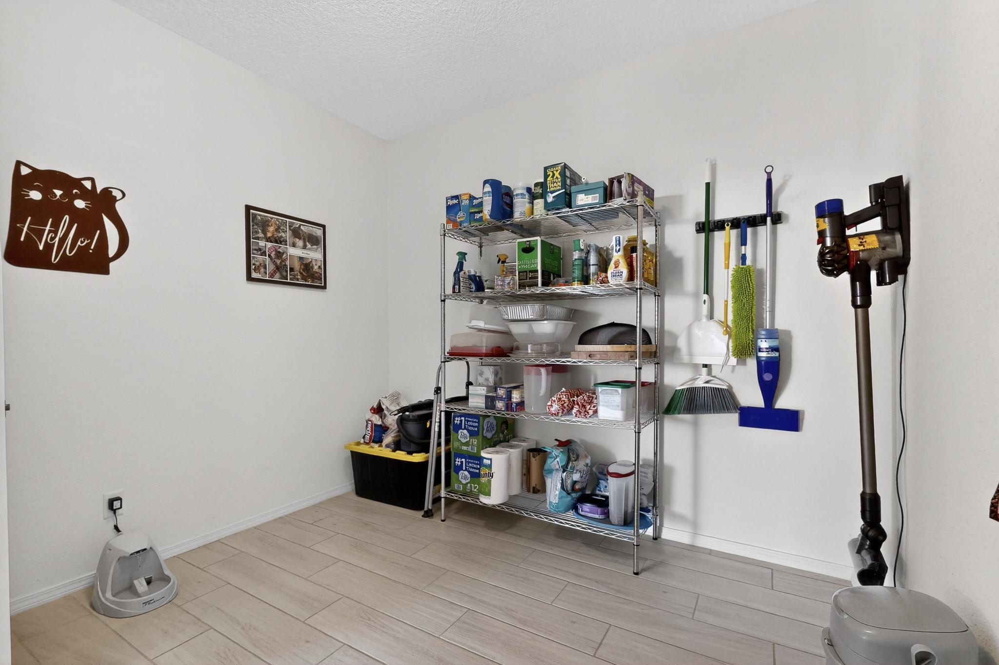 9200 Red Butte Place NW