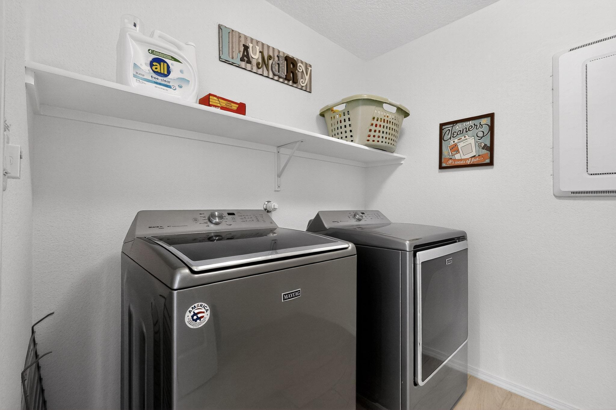 9200 Red Butte Place NW