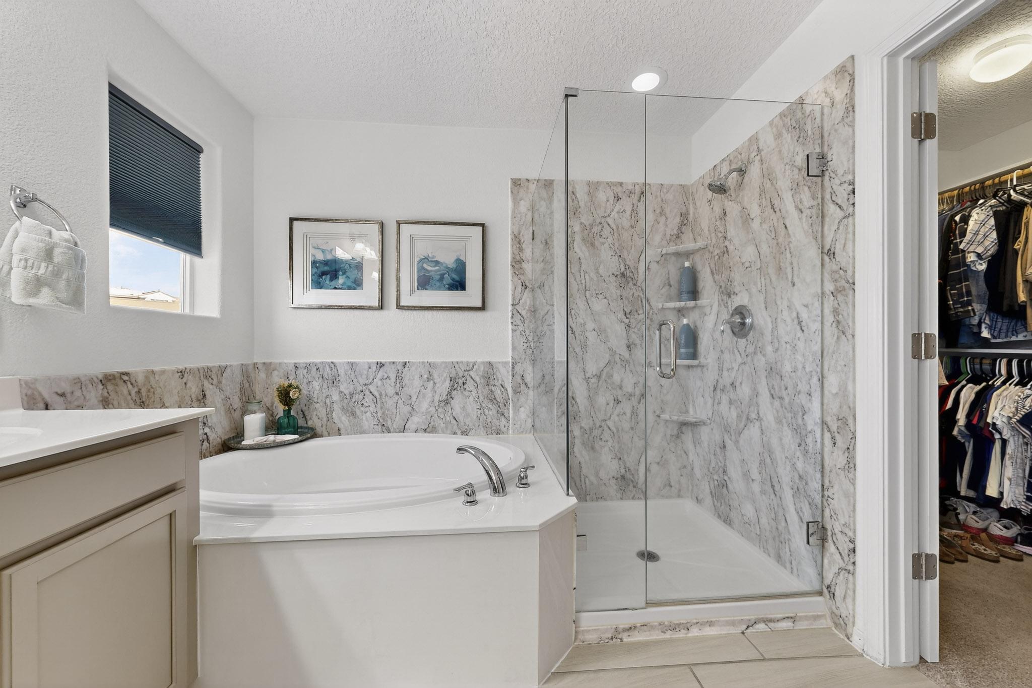 9200 Red Butte Place NW