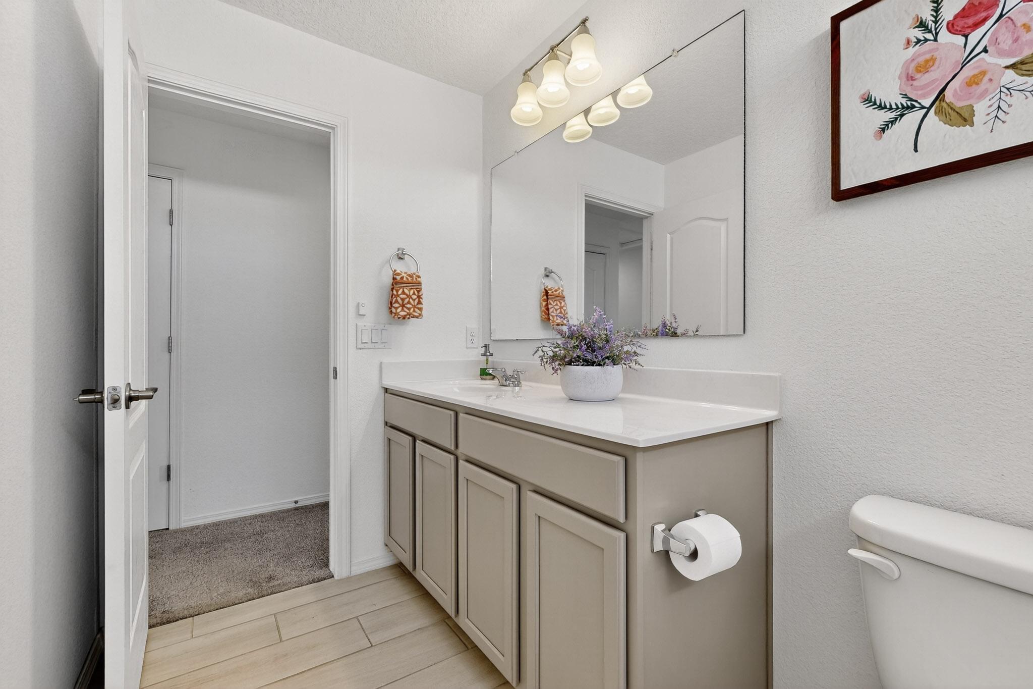 9200 Red Butte Place NW