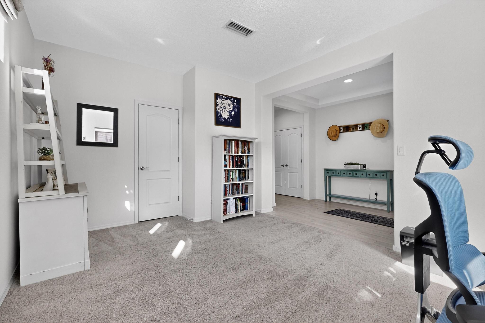 9200 Red Butte Place NW