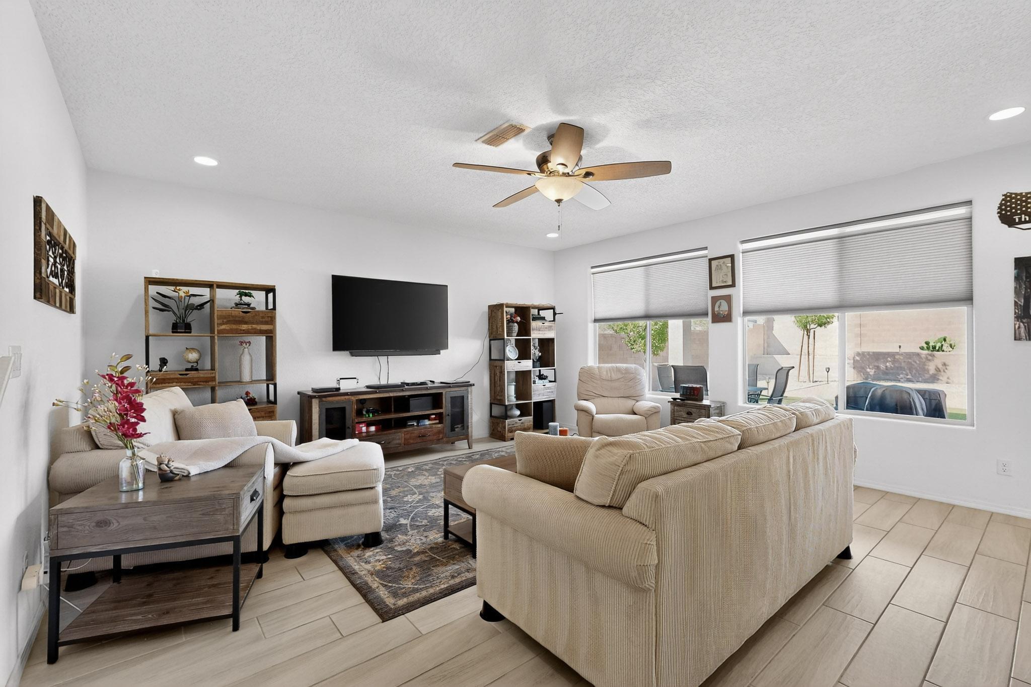 9200 Red Butte Place NW