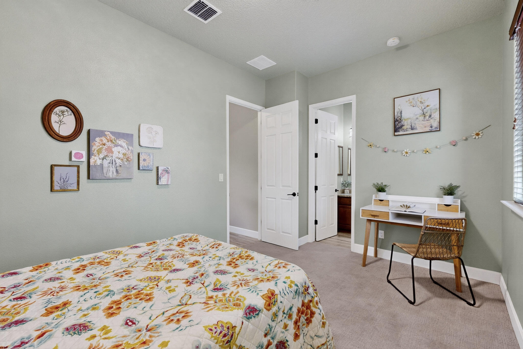 4222 PICO NORTE Lane NE