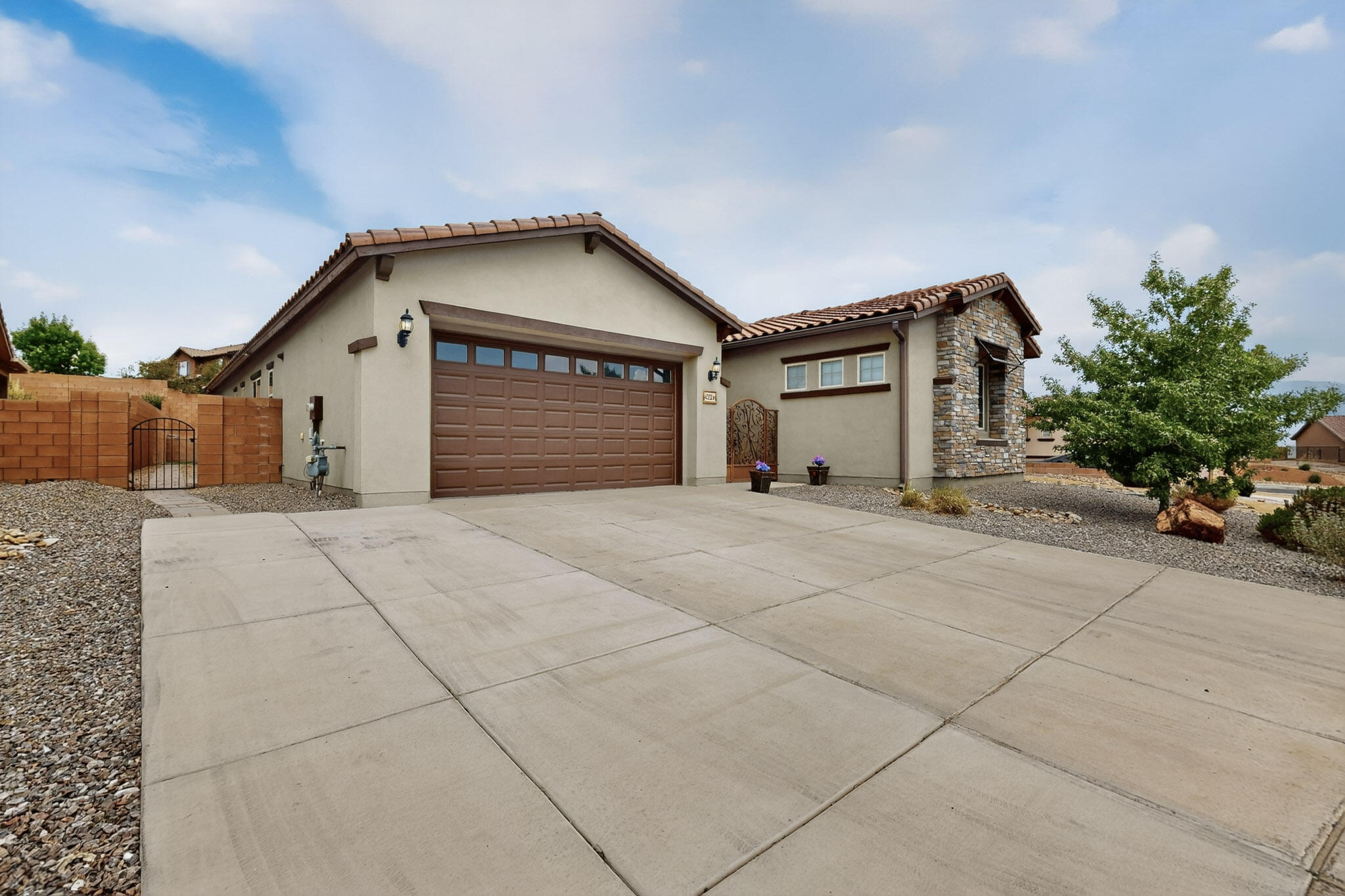 4222 PICO NORTE Lane NE