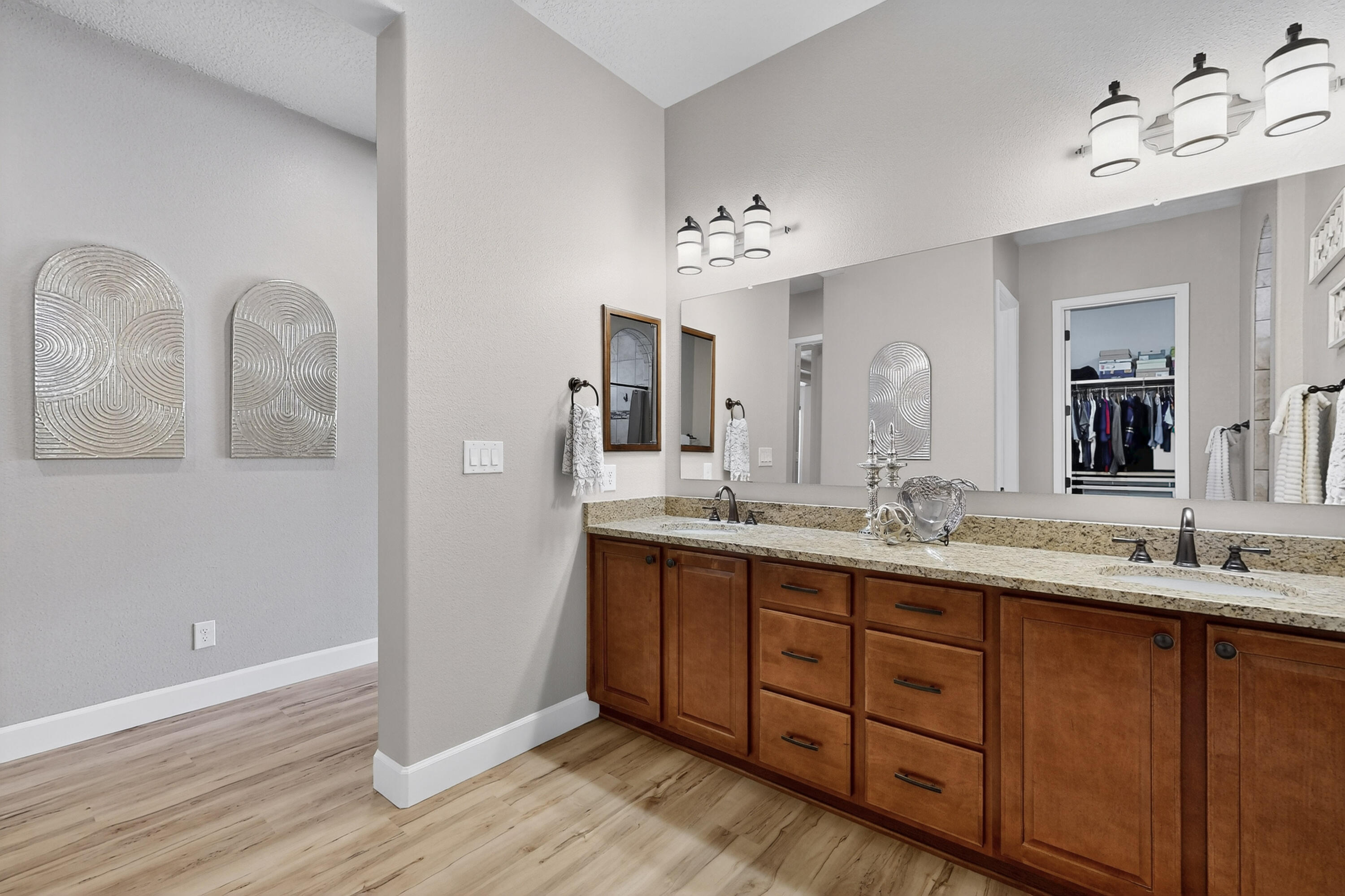 4222 PICO NORTE Lane NE