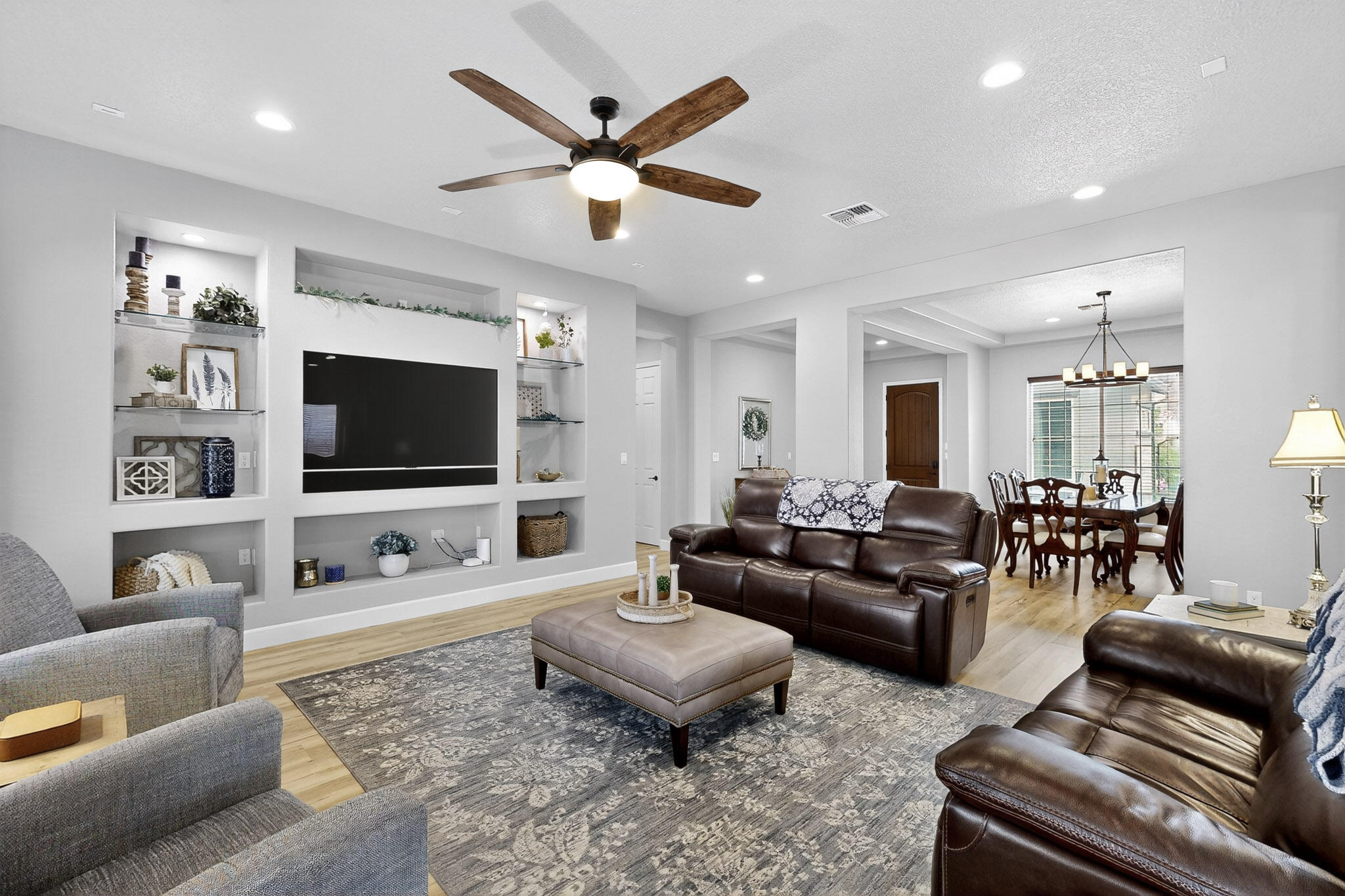 4222 PICO NORTE Lane NE