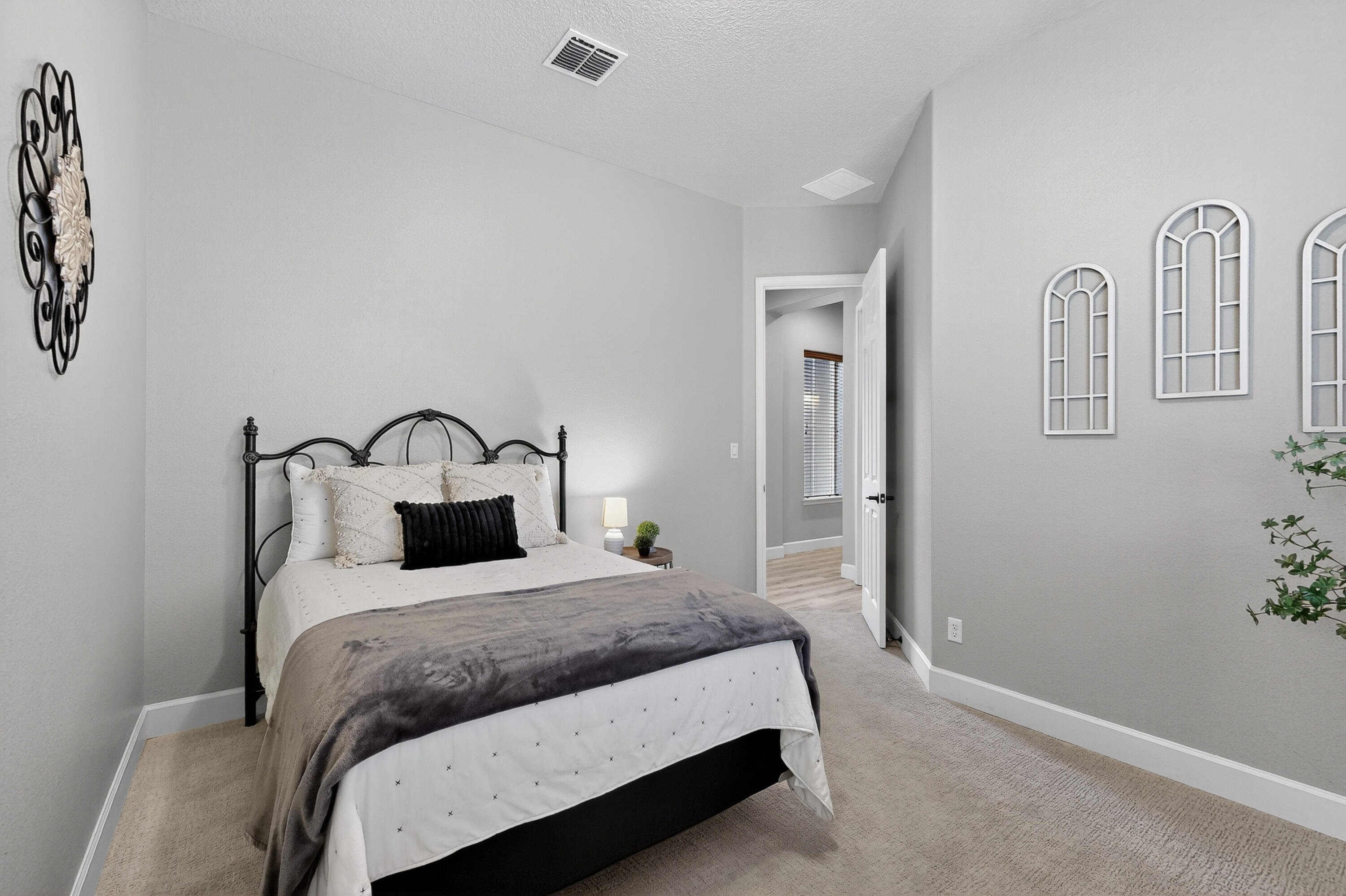 4222 PICO NORTE Lane NE