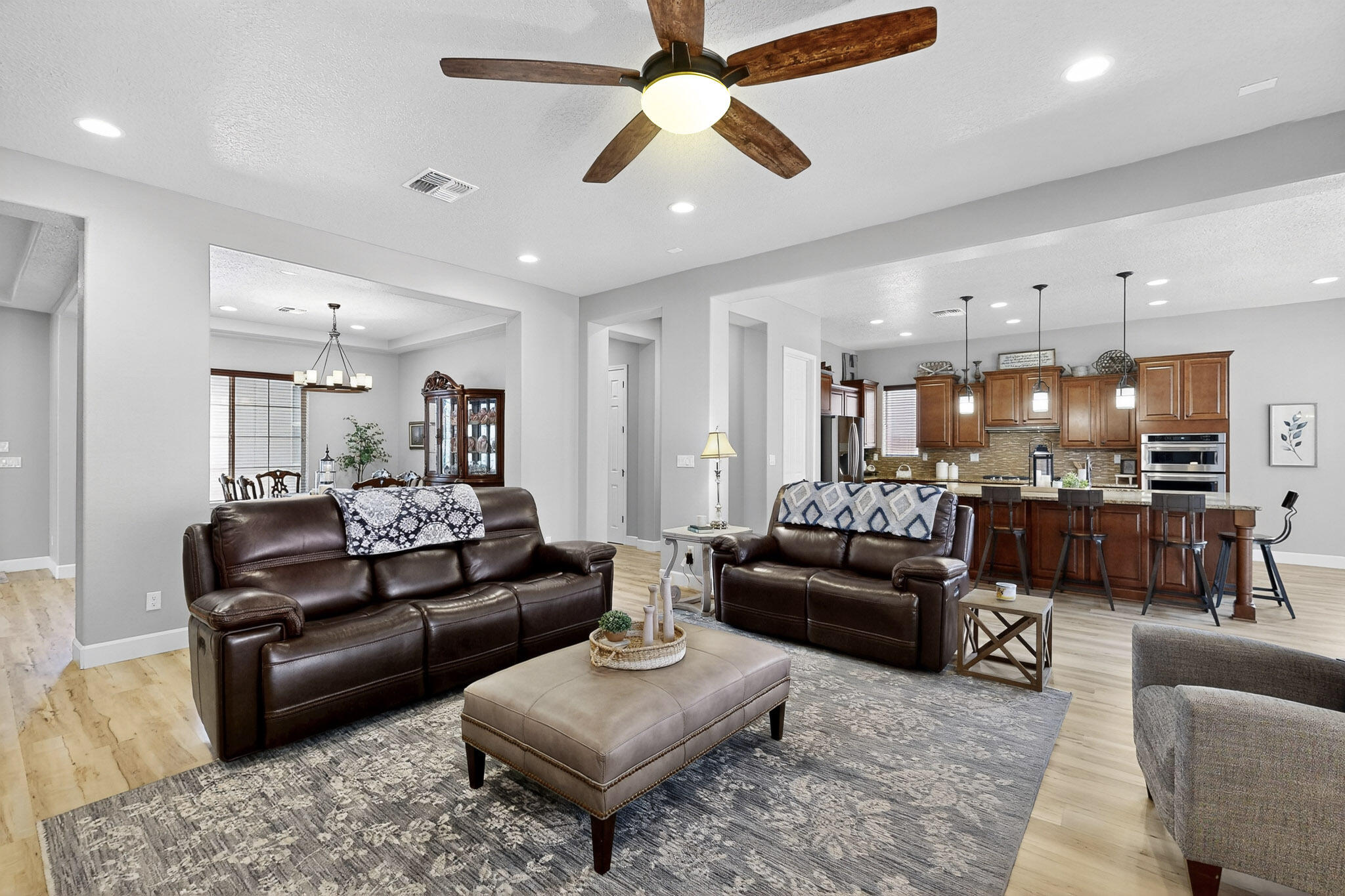 4222 PICO NORTE Lane NE