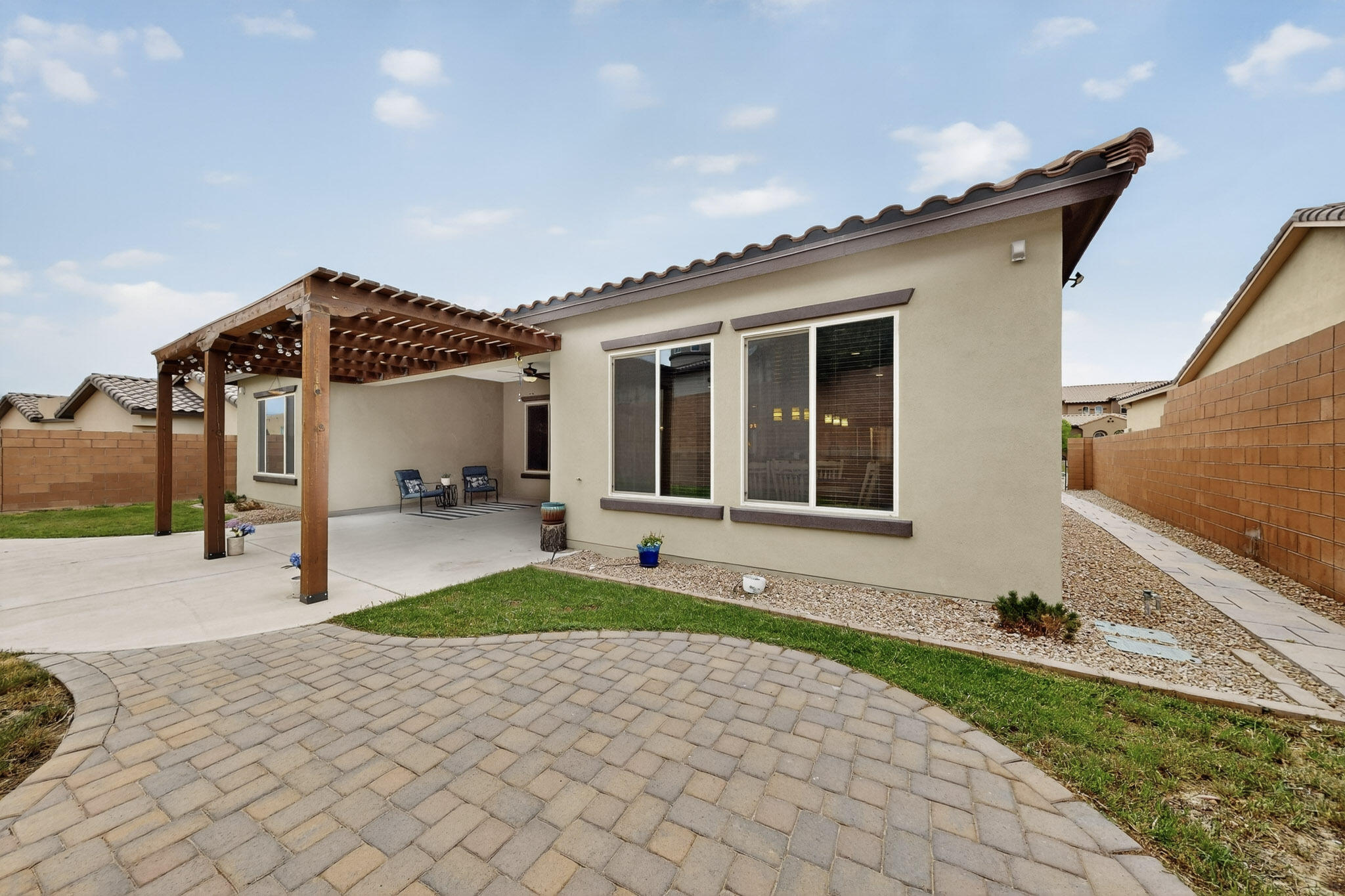 4222 PICO NORTE Lane NE