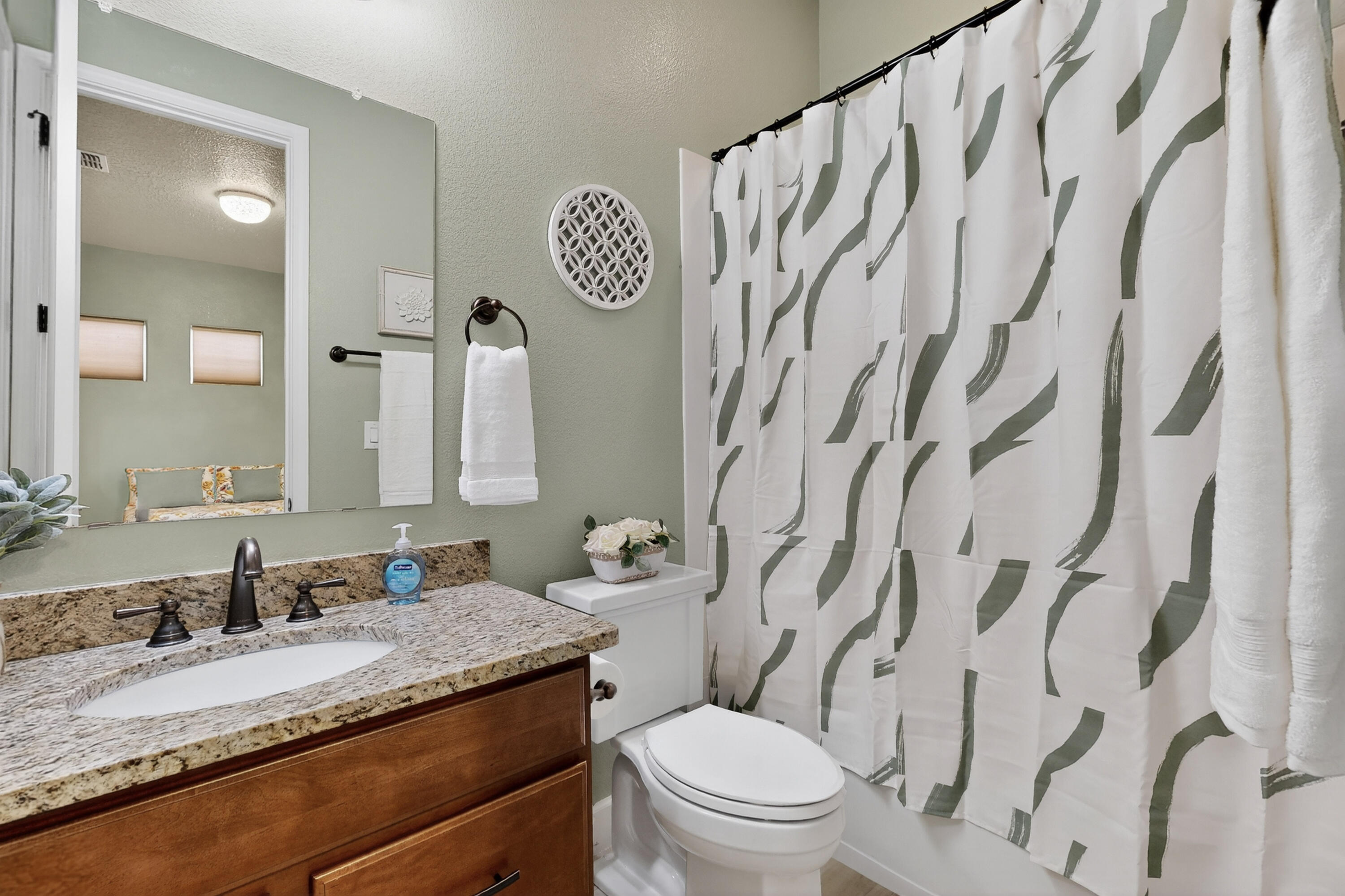 4222 PICO NORTE Lane NE