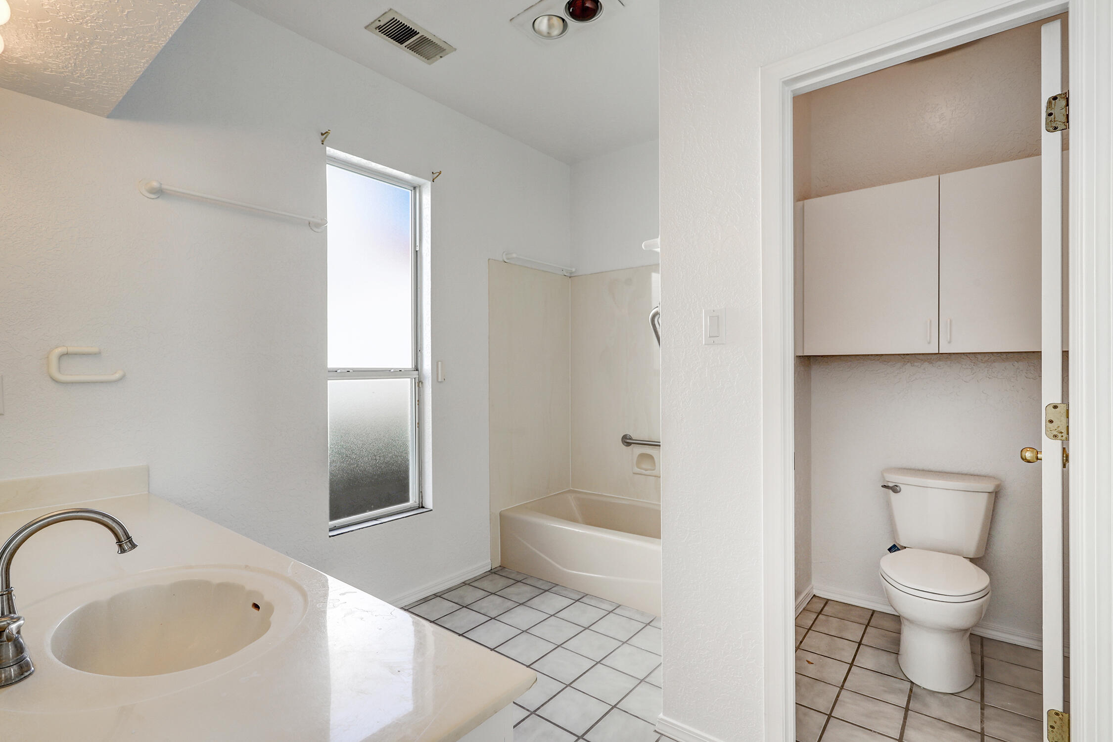 3605 MOON Street NE A