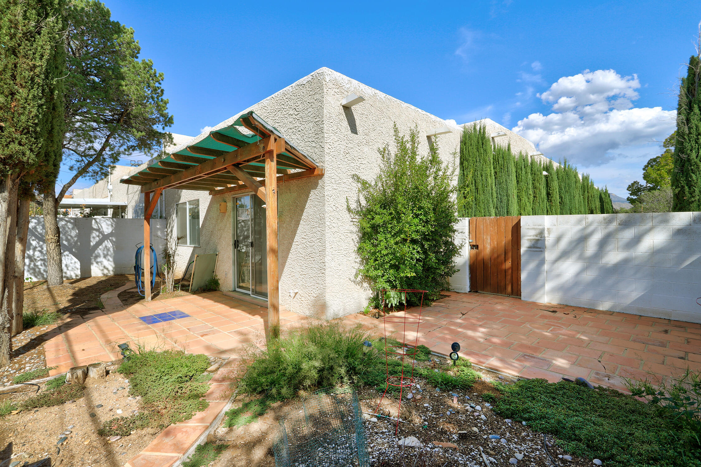 3605 MOON Street NE A