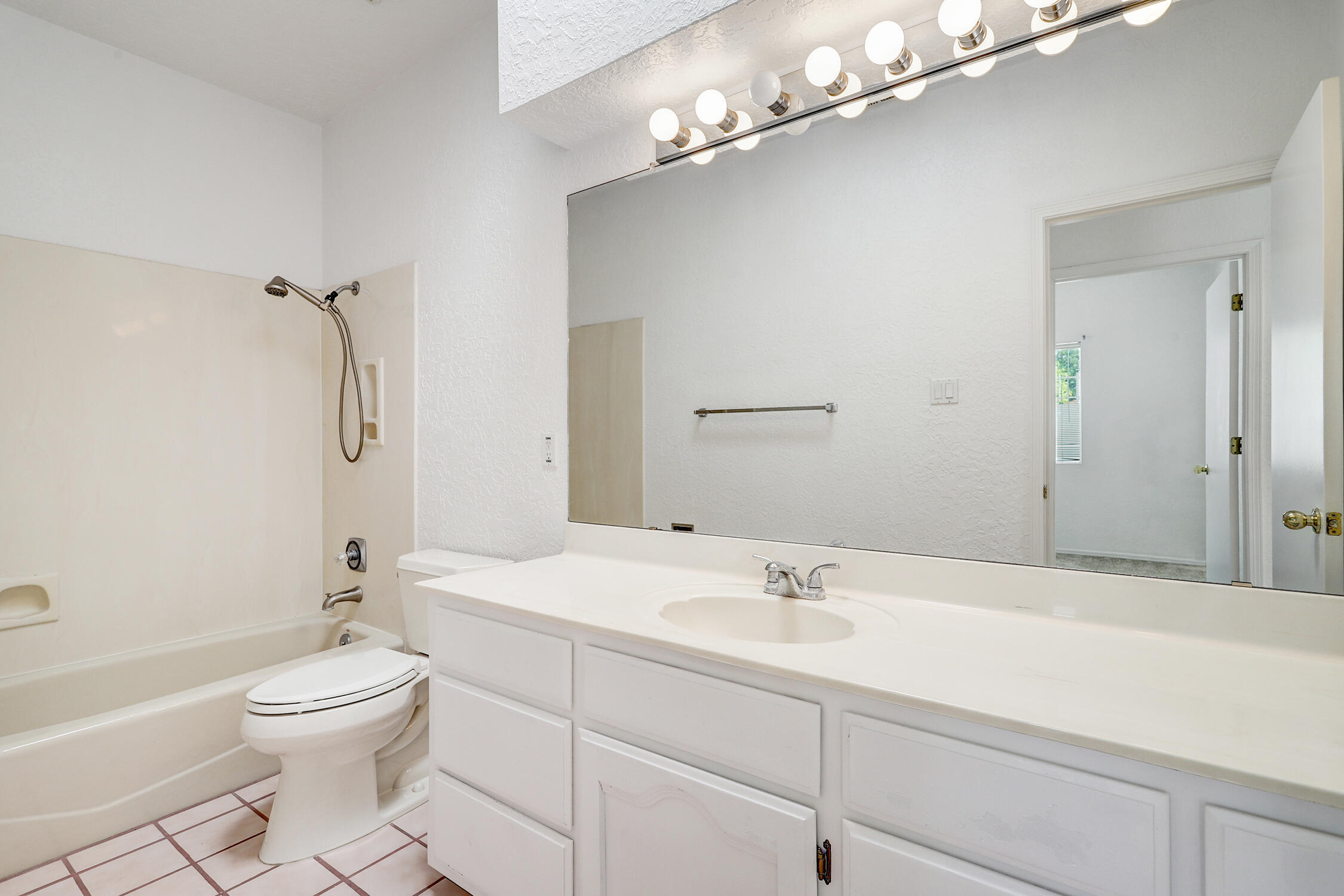 3605 MOON Street NE A