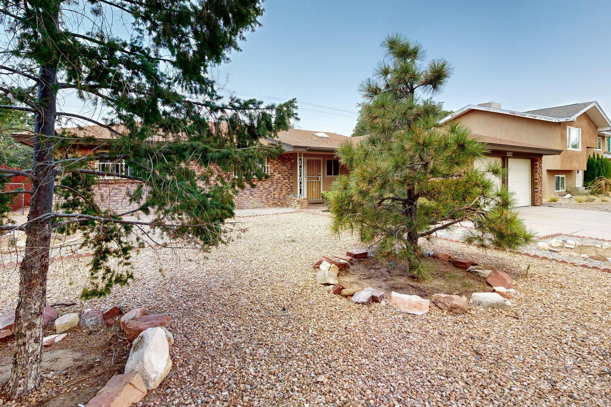 1917 Chelwood Park Boulevard NE