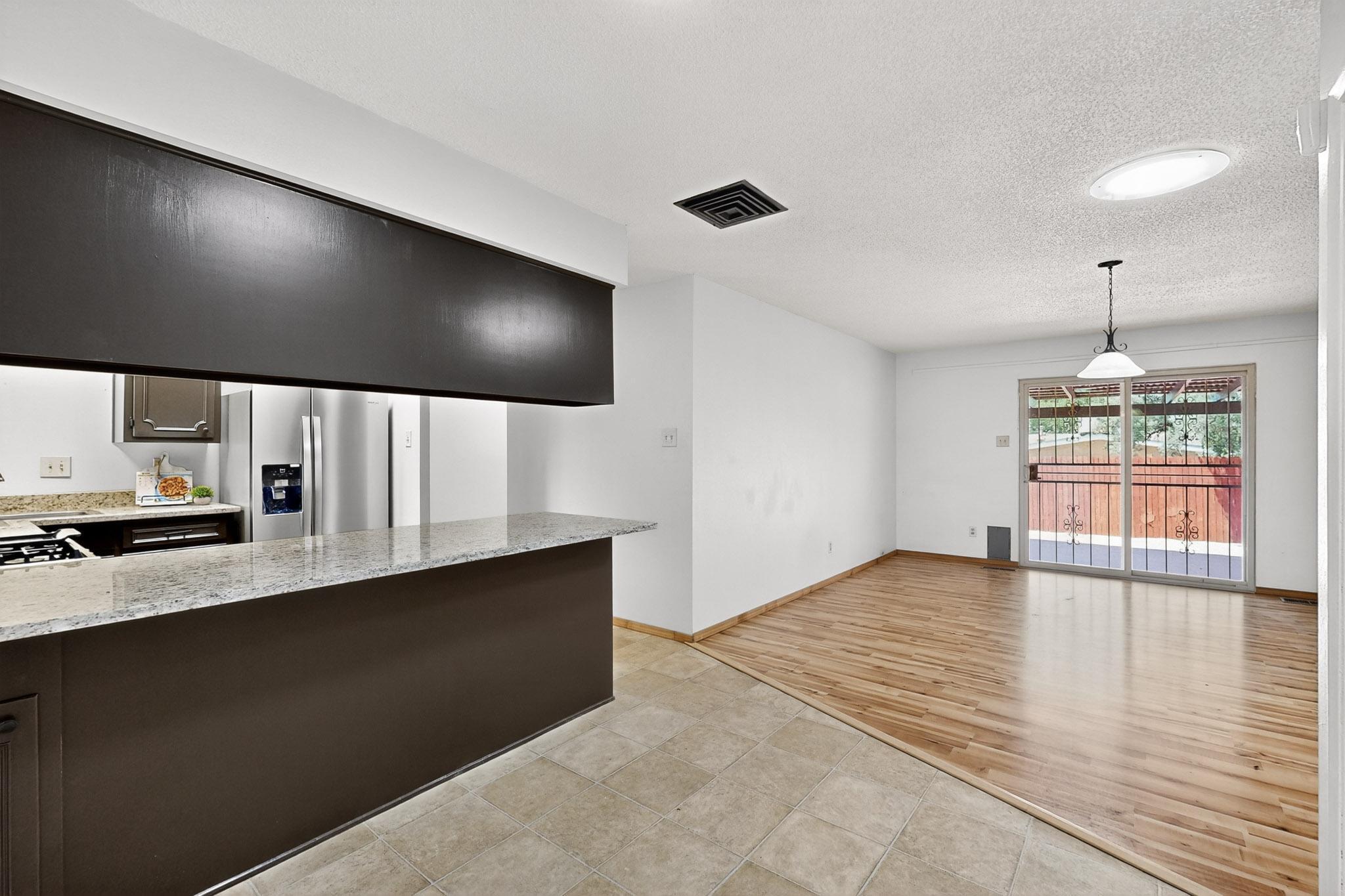 1917 Chelwood Park Boulevard NE