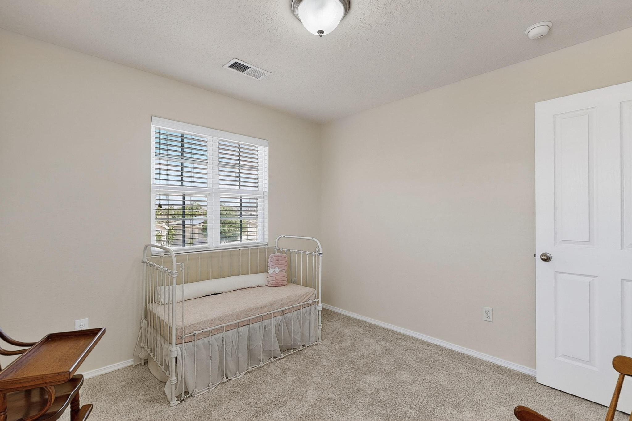 3820 BUCKSKIN Loop NE