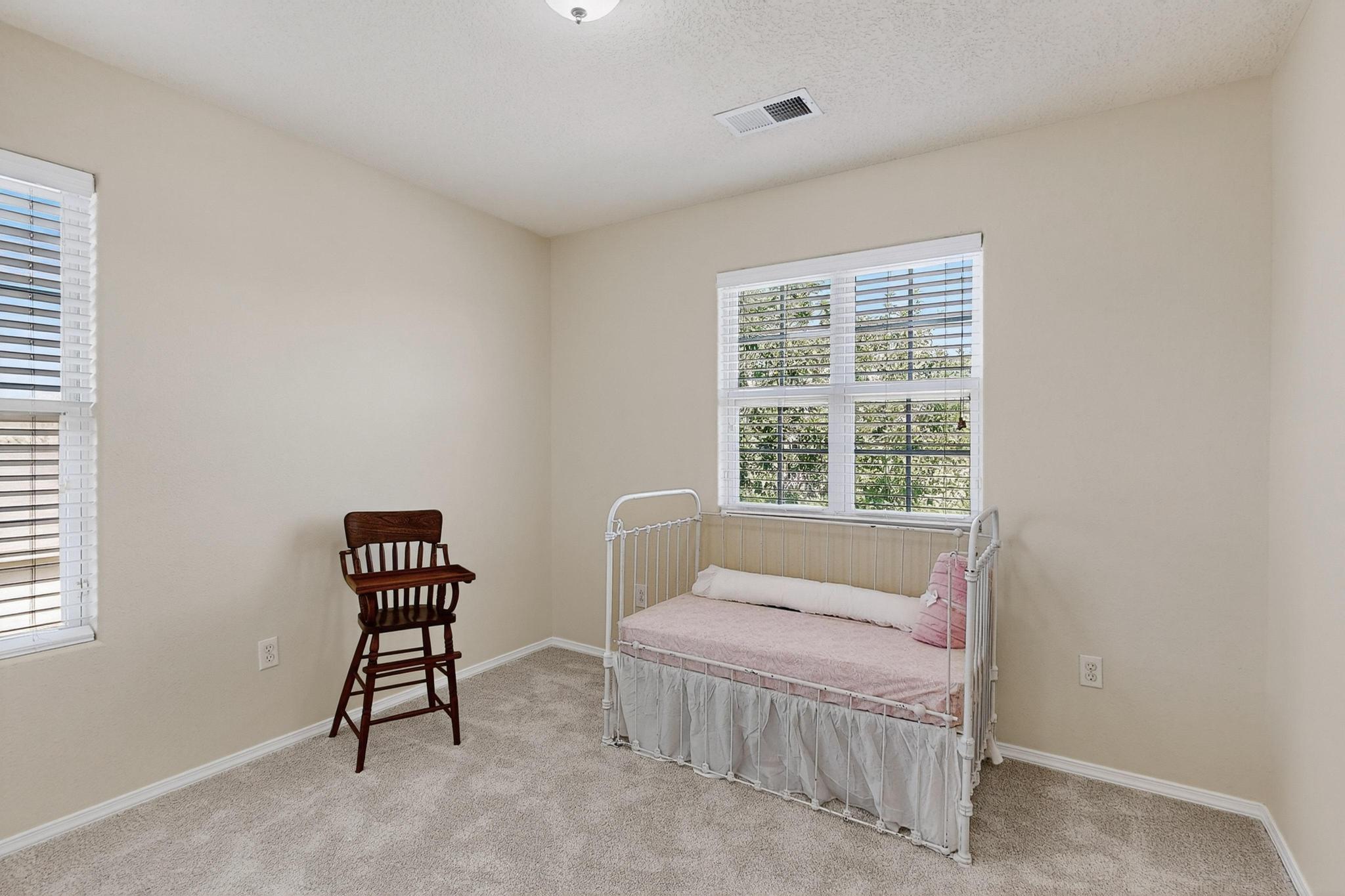 3820 BUCKSKIN Loop NE