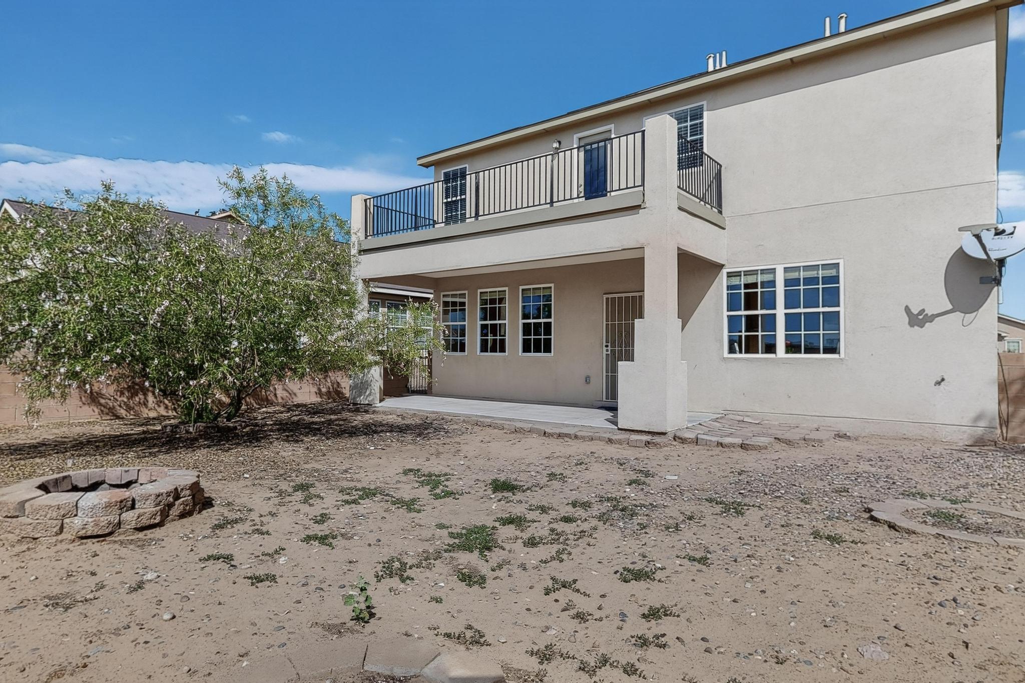 3820 BUCKSKIN Loop NE