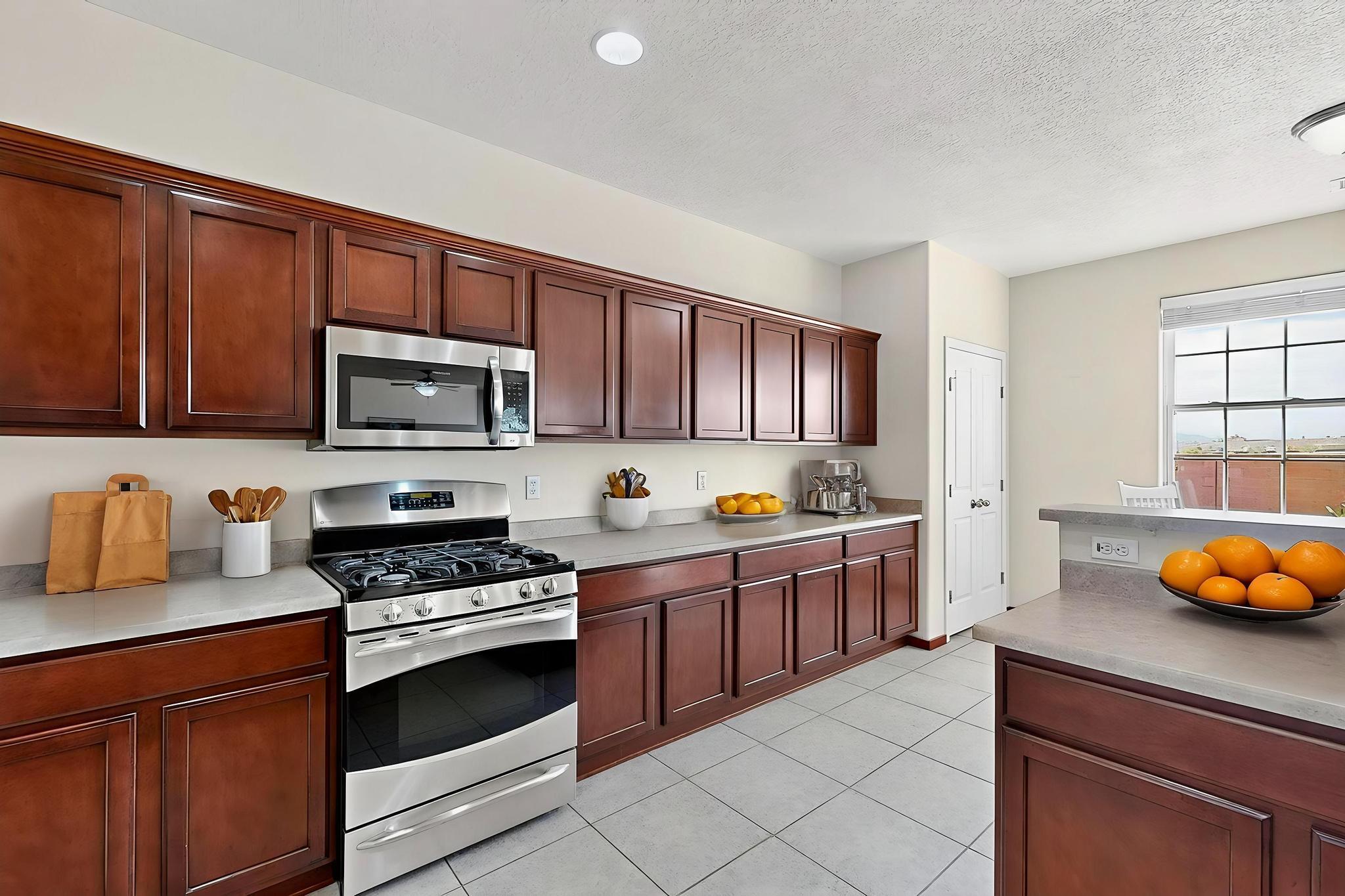 3820 BUCKSKIN Loop NE