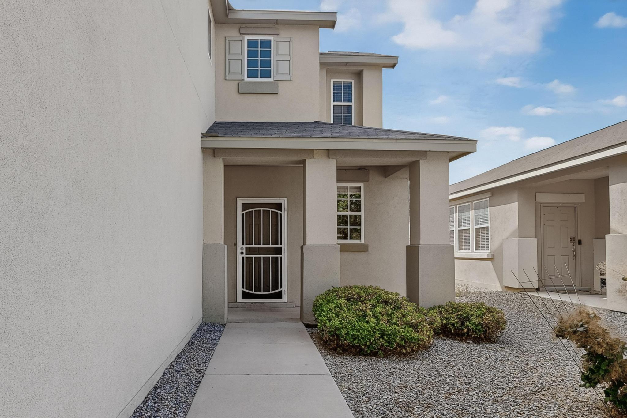 3820 BUCKSKIN Loop NE