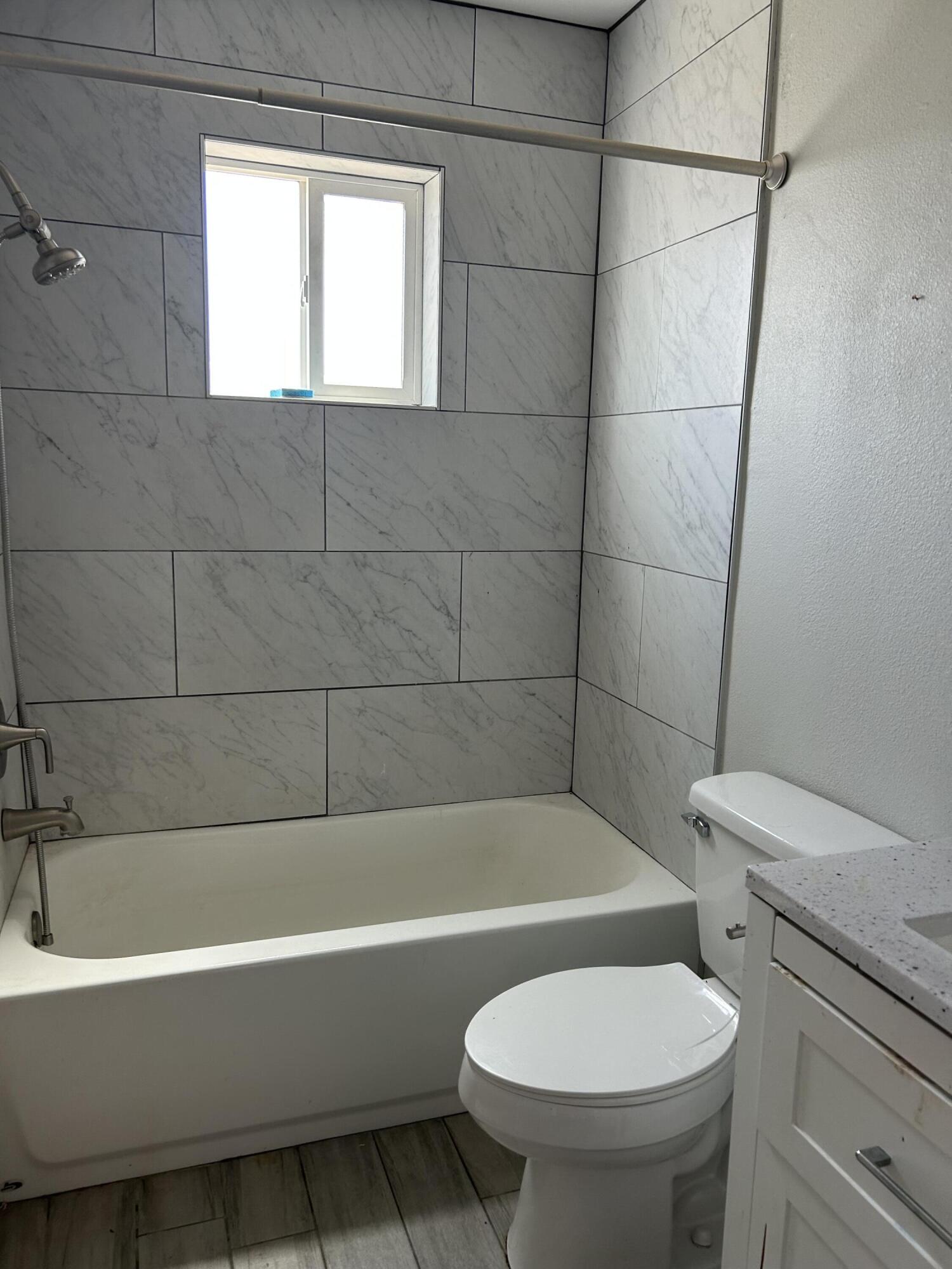 607 SANDIA VISTA Court SE